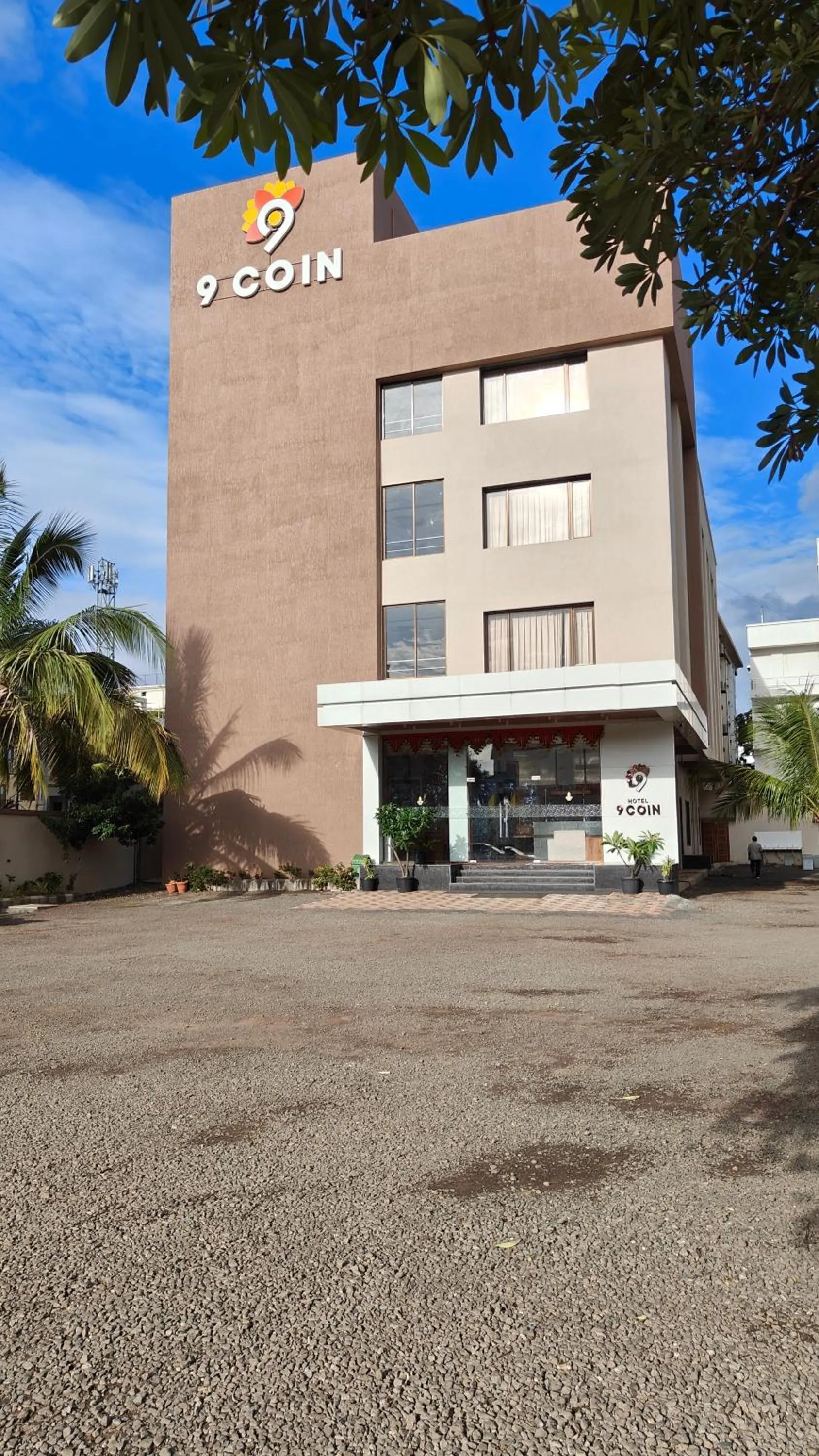 Property building in Hotel 9 Coin