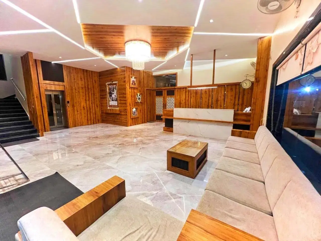 Lobby or reception in Hotel 9 Coin Lobby or reception in Hotel 9 Coin