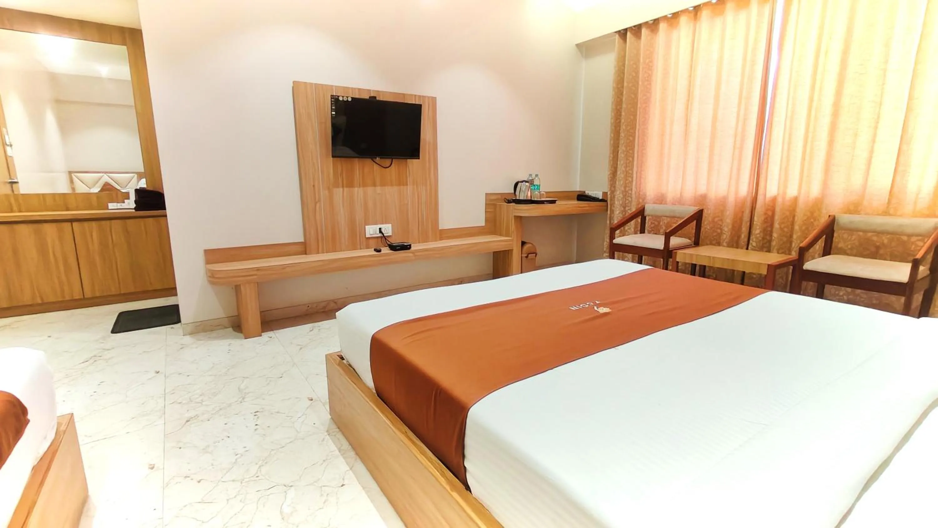 TV and multimedia, Bed in Hotel 9 Coin