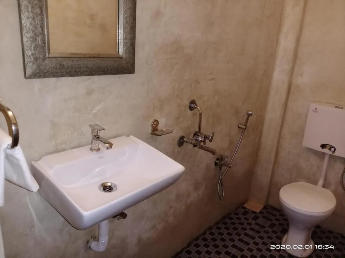 Toilet in Nalanda Retreat Goa By Mandrem Beach