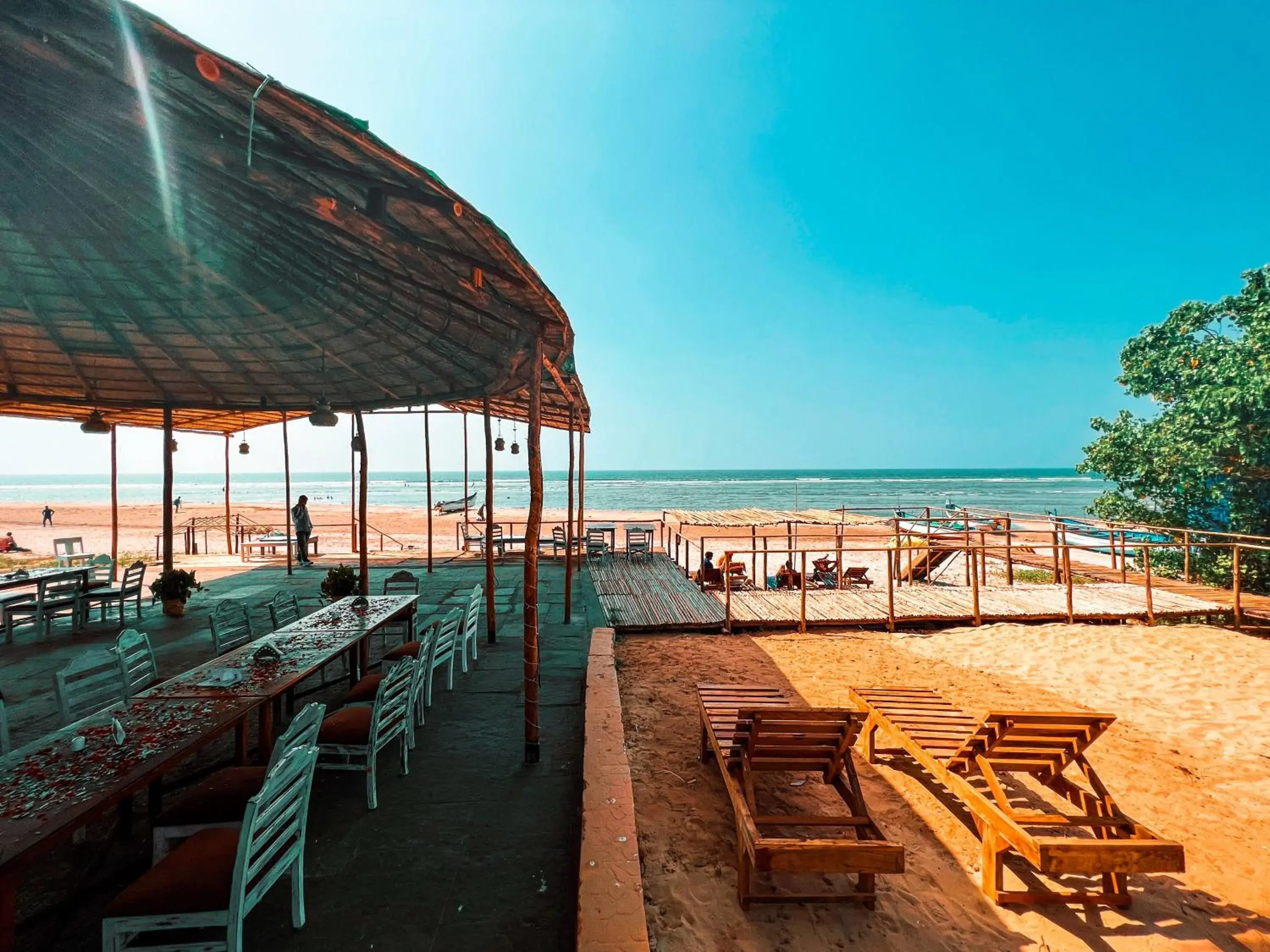 Restaurant/places to eat in Nalanda Retreat Goa By Mandrem Beach Restaurant/places to eat in Nalanda Retreat Goa By Mandrem Beach