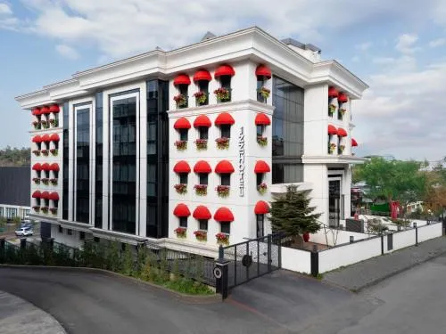 İzz Hotel Koşuyolu