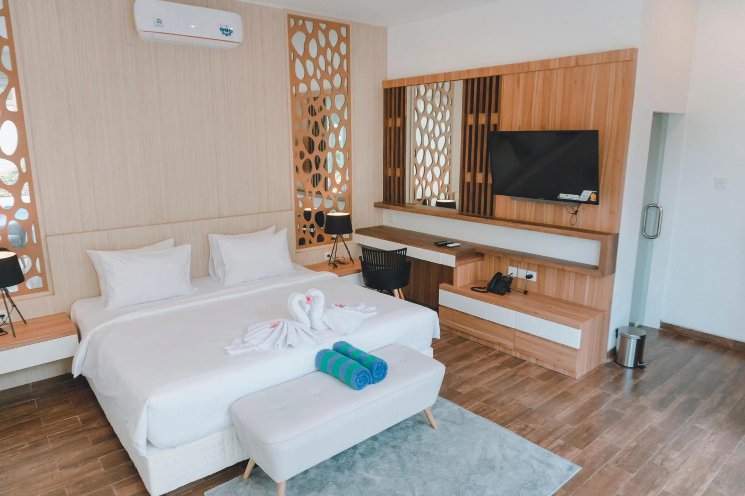 Bedroom, Bed in Melase Hill Villa