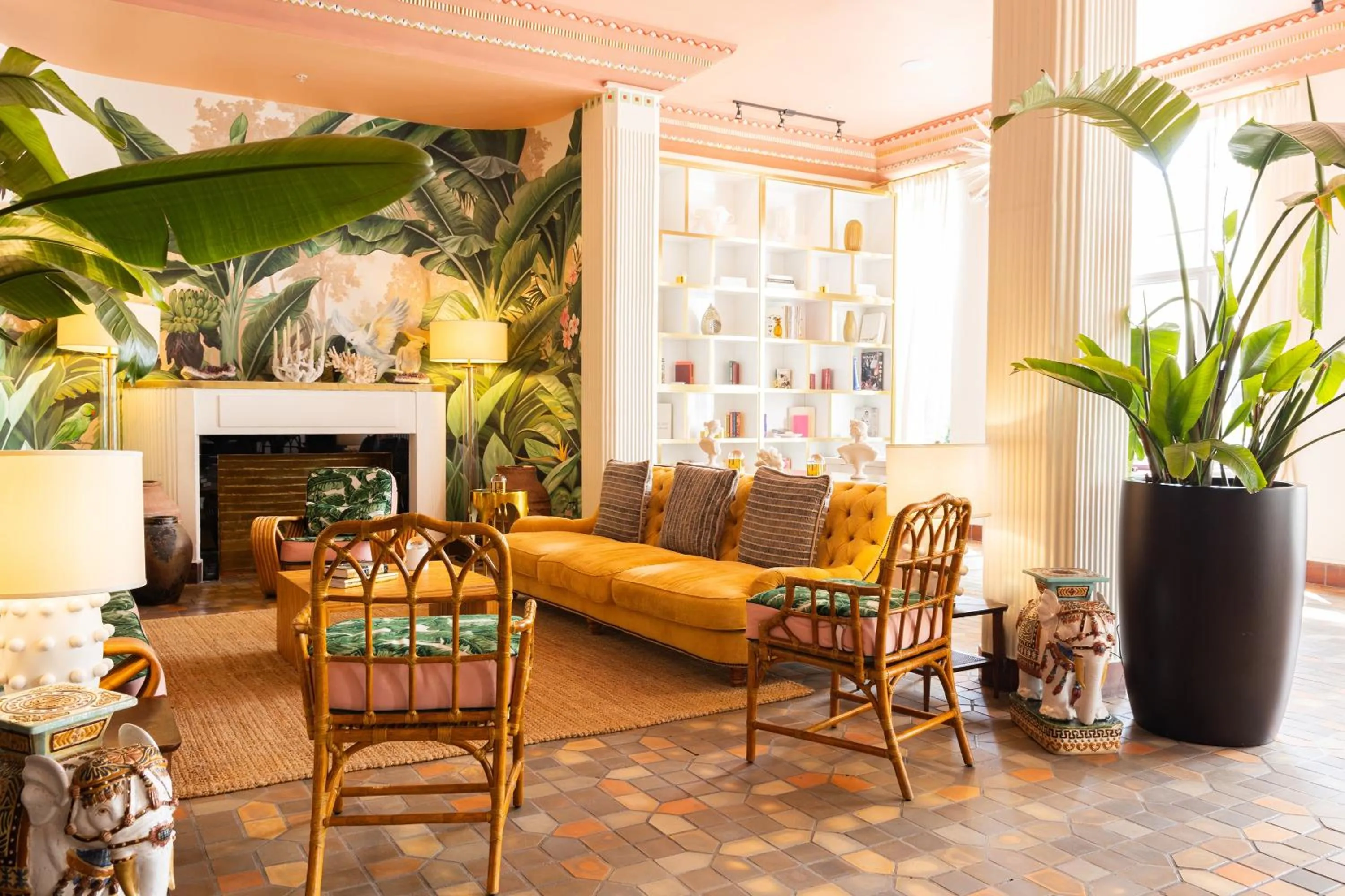 Lobby or reception in The Savoy Hotel & Beach Club