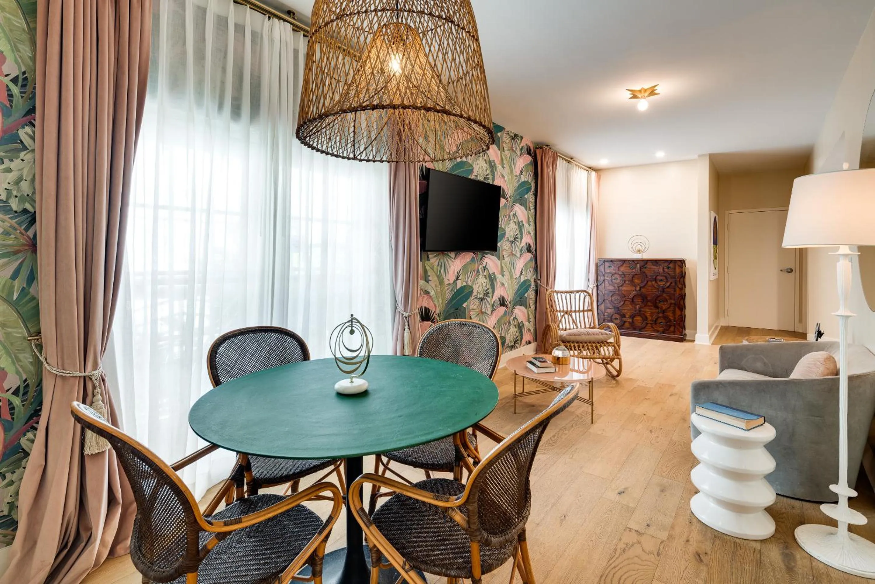 Living room in The Savoy Hotel & Beach Club