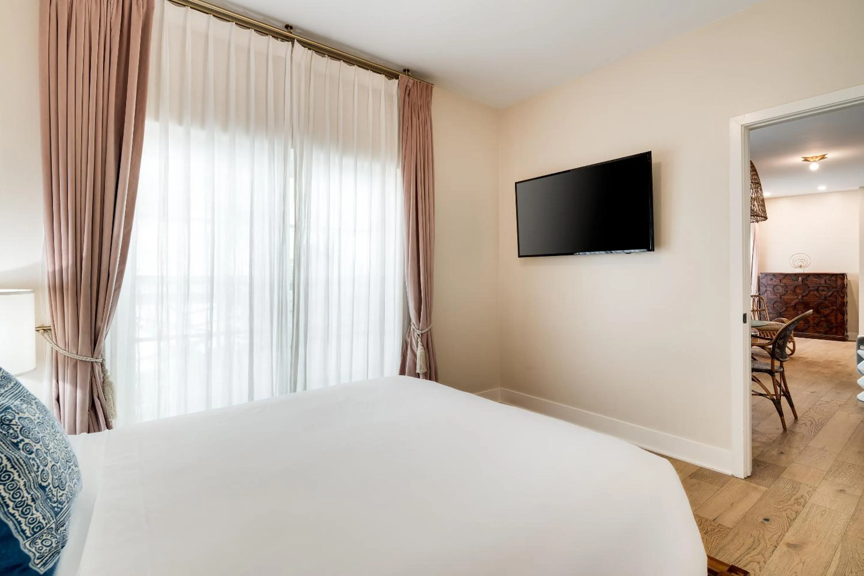 Bed in The Savoy Hotel & Beach Club