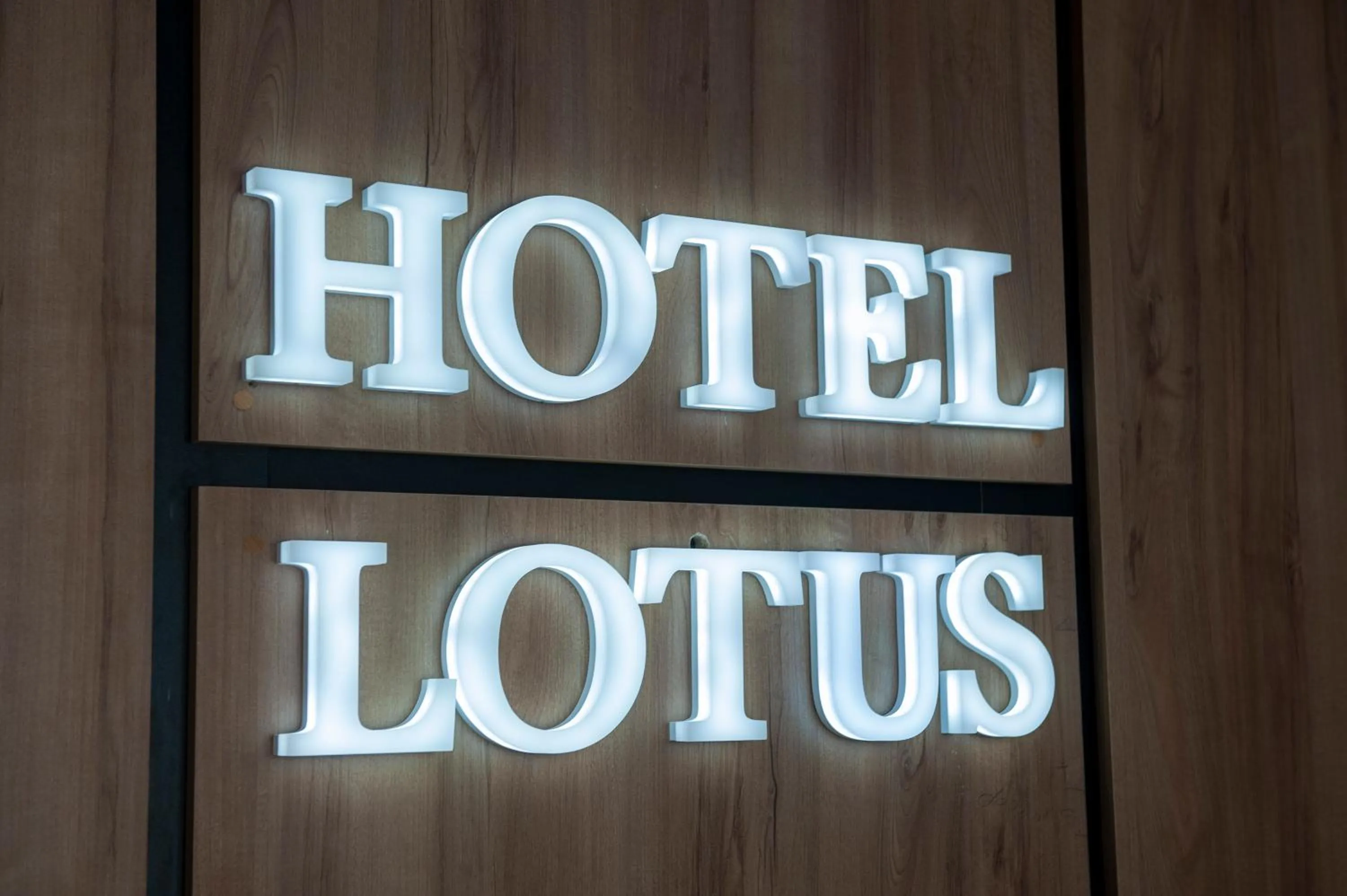 Logo/Certificate/Sign in Lotus Hotel Chisinau