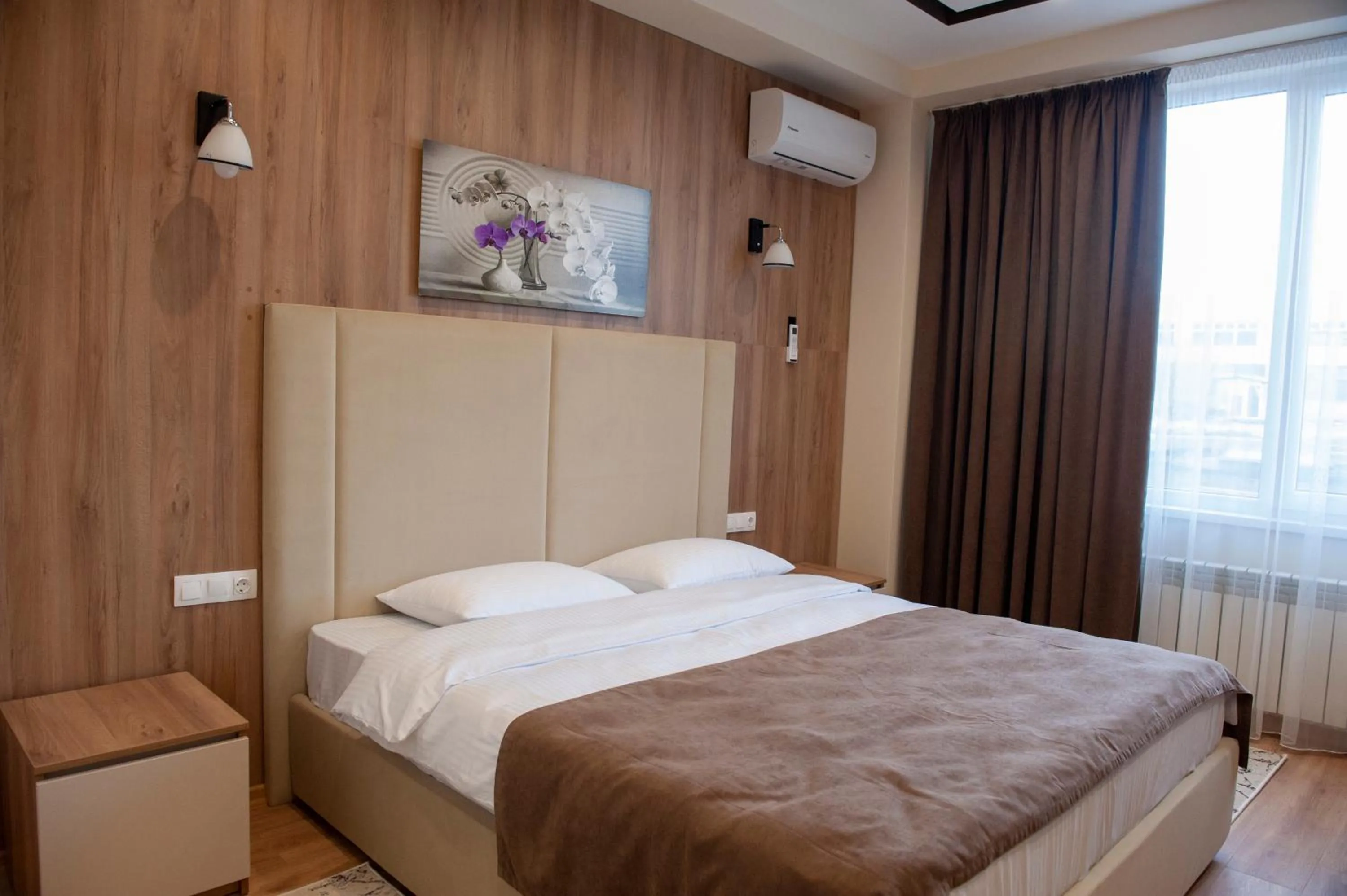 Bedroom, Bed in Lotus Hotel Chisinau