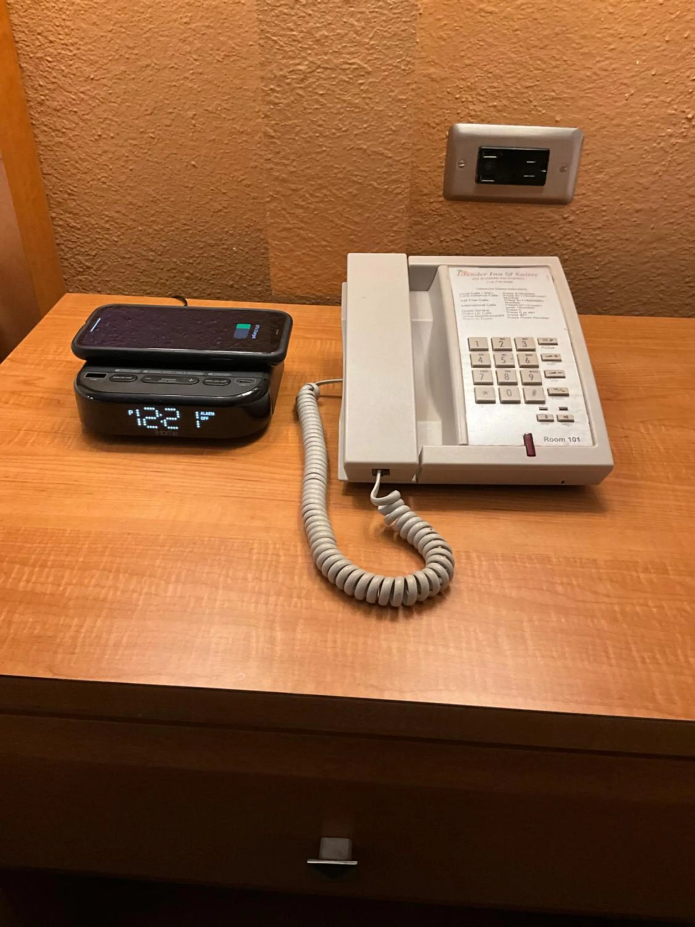 Bedroom in Anaheim Islander Inn and suites near Park and Convention center
