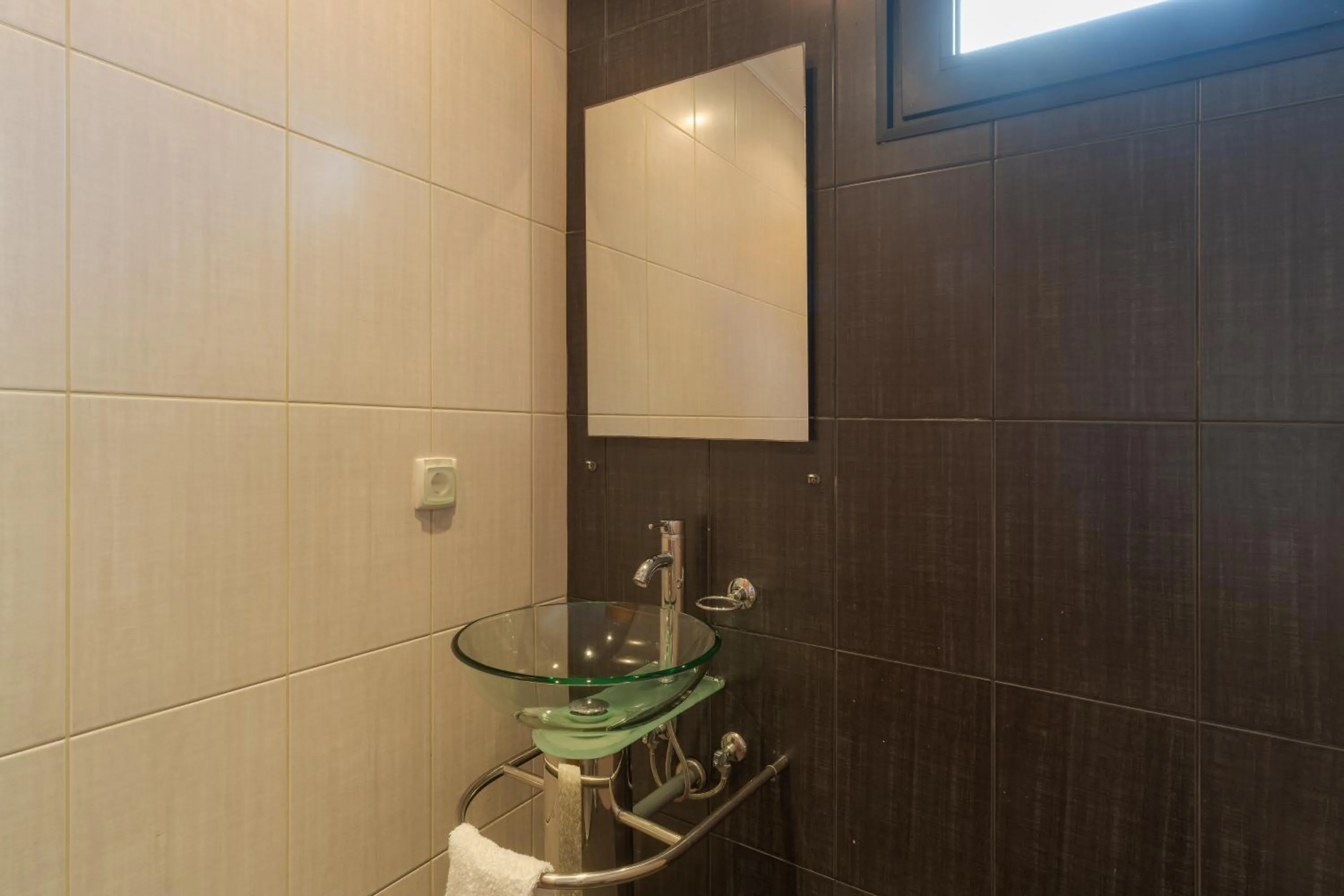 Bathroom in Ocean View Tabua by Holiday Rental Madeira