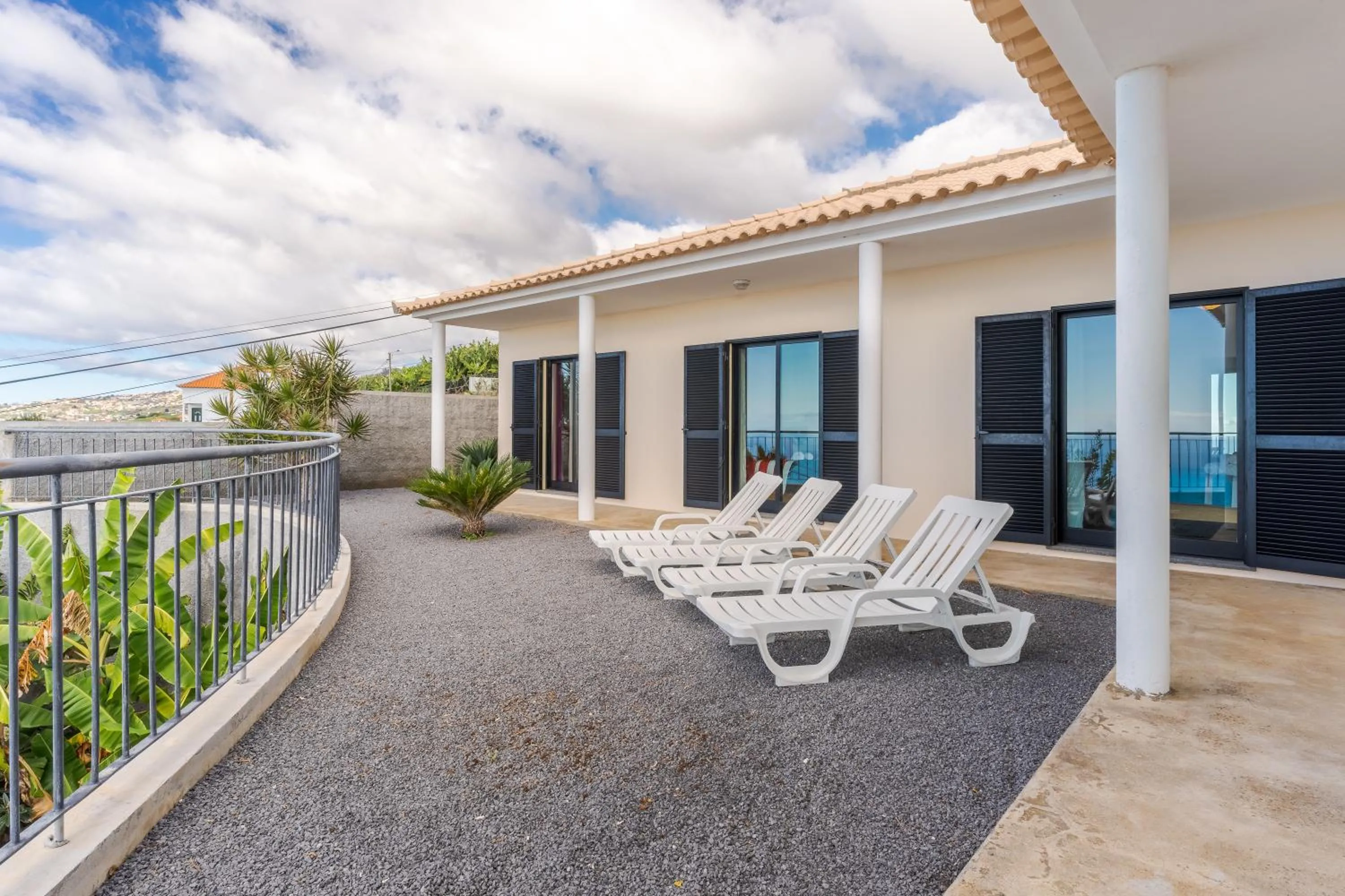 sunbed in Ocean View Tabua by Holiday Rental Madeira
