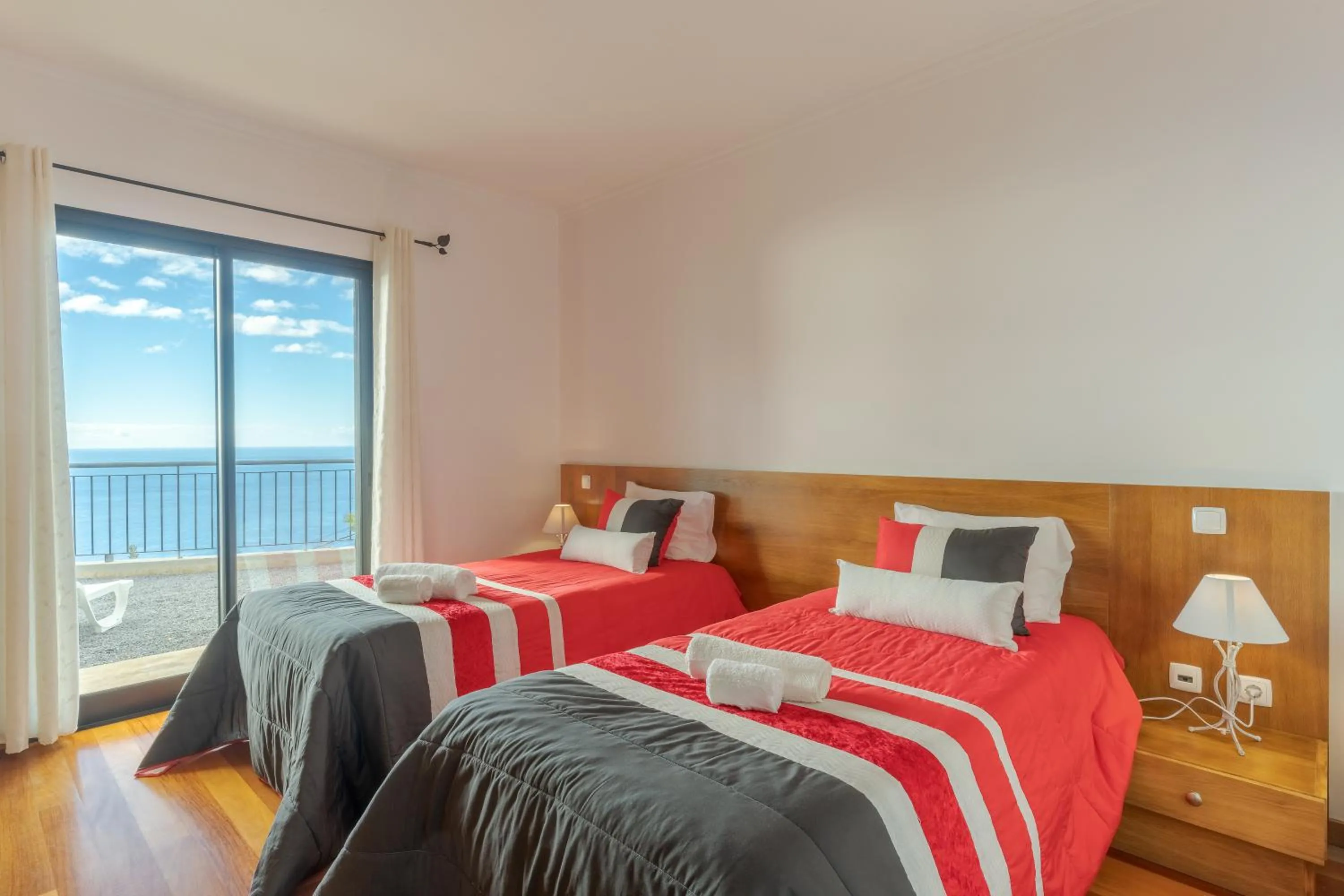 Bedroom, Bed in Ocean View Tabua by Holiday Rental Madeira