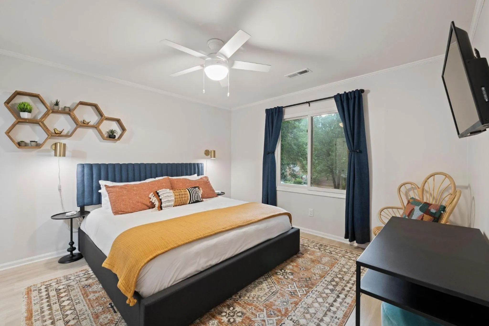 Near Biltmore, Hiking, Breweries W Game Room