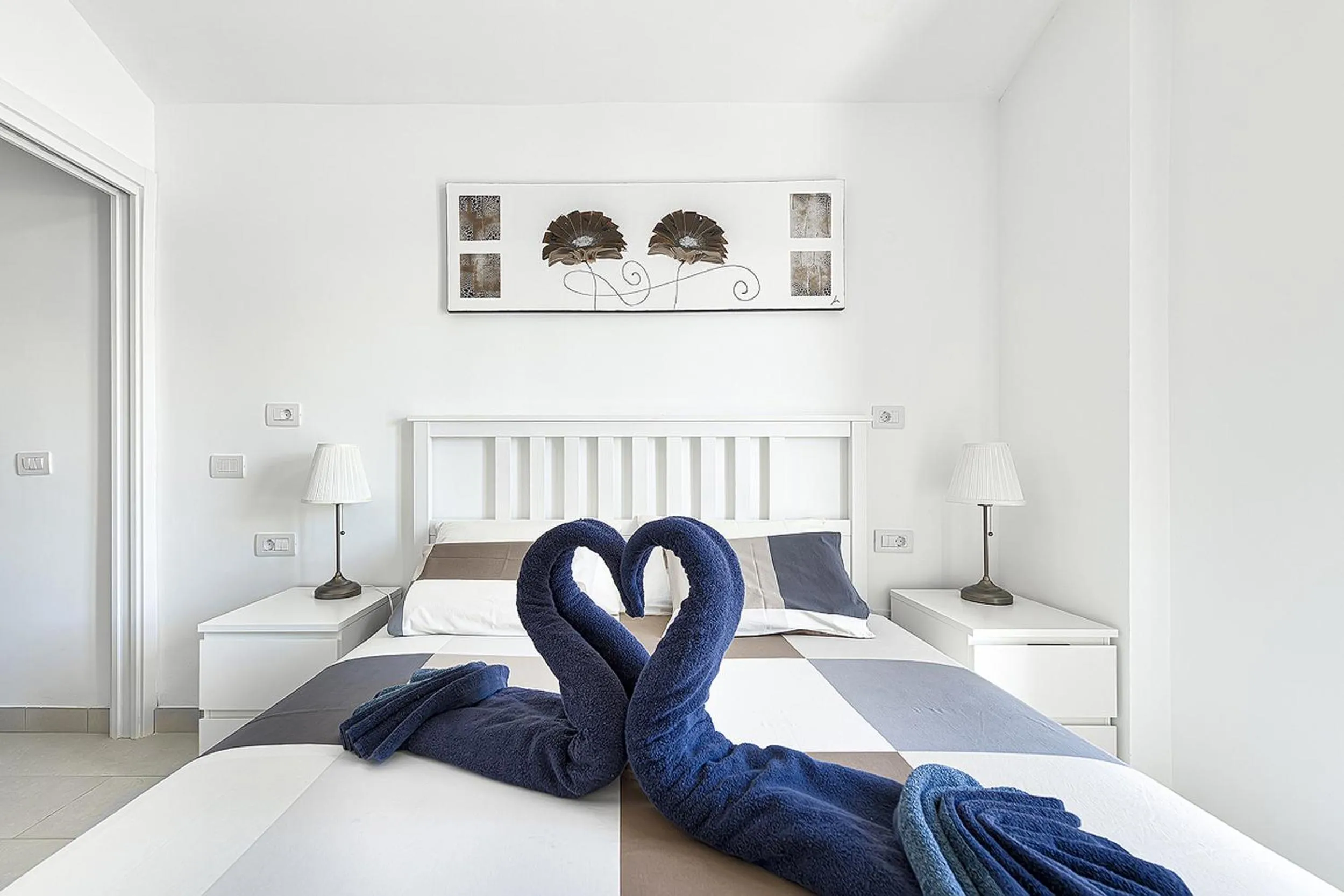 Bedroom, Bed in Villetta Green oasis club