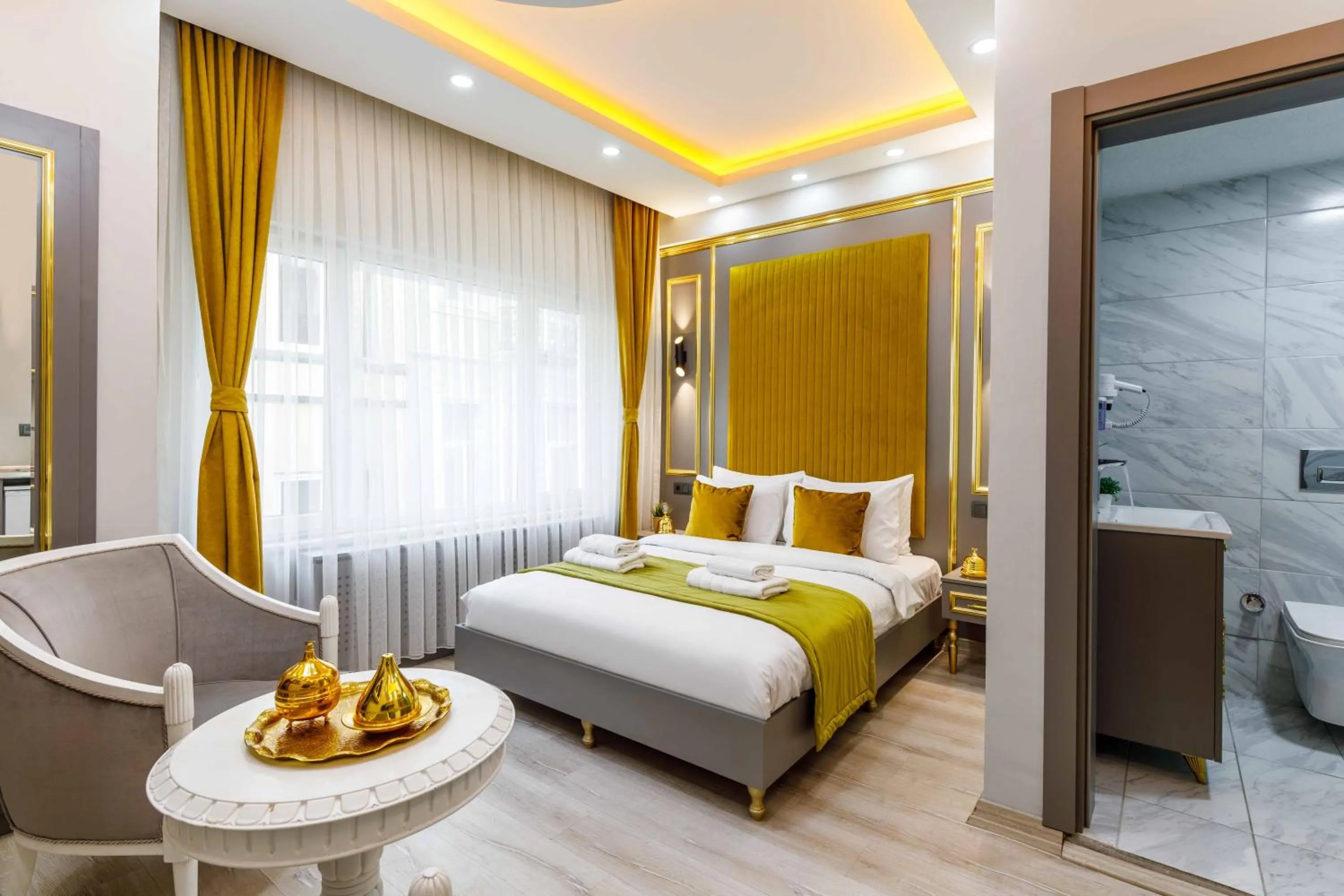 Toilet, Bed in Santa Rio Taxim