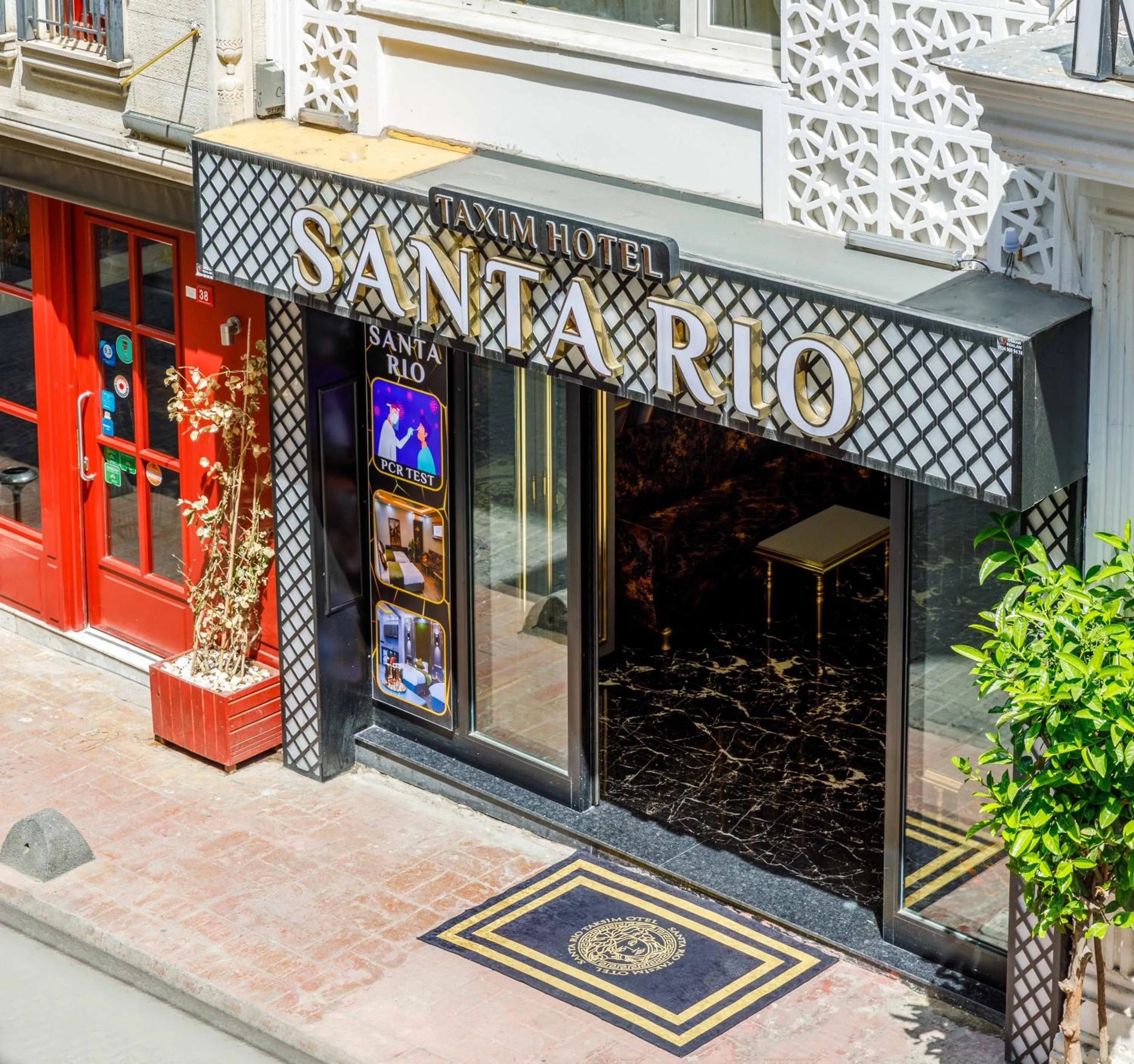 Facade/entrance in Santa Rio Taxim