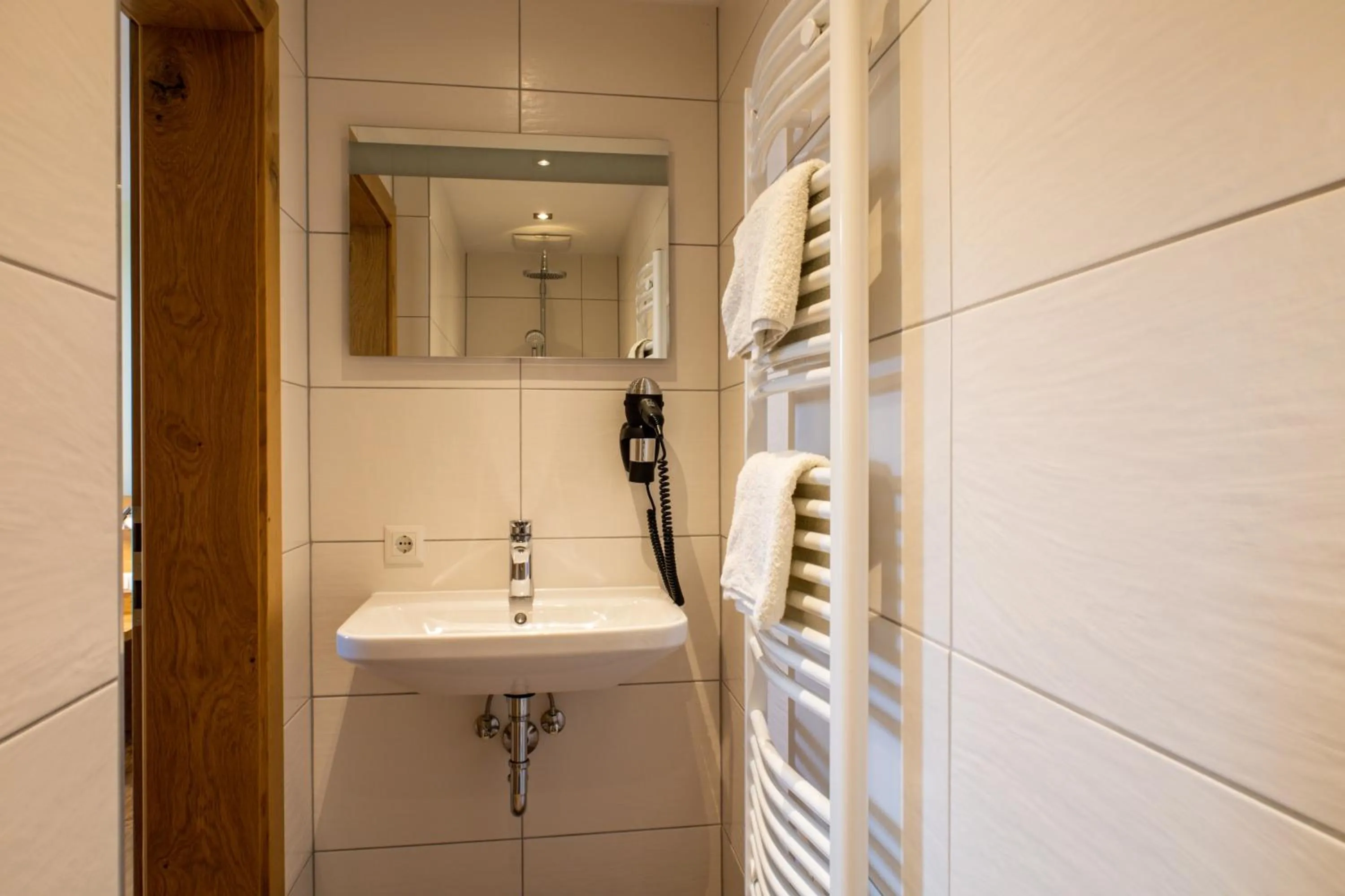 Bathroom in Gasthof Dreiländereck