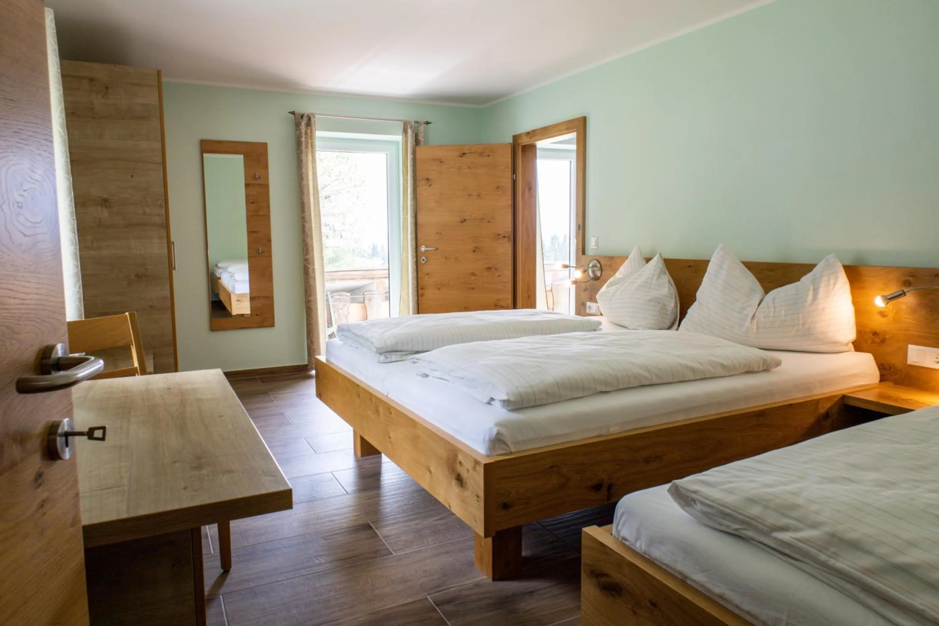 Bed in Gasthof Dreiländereck