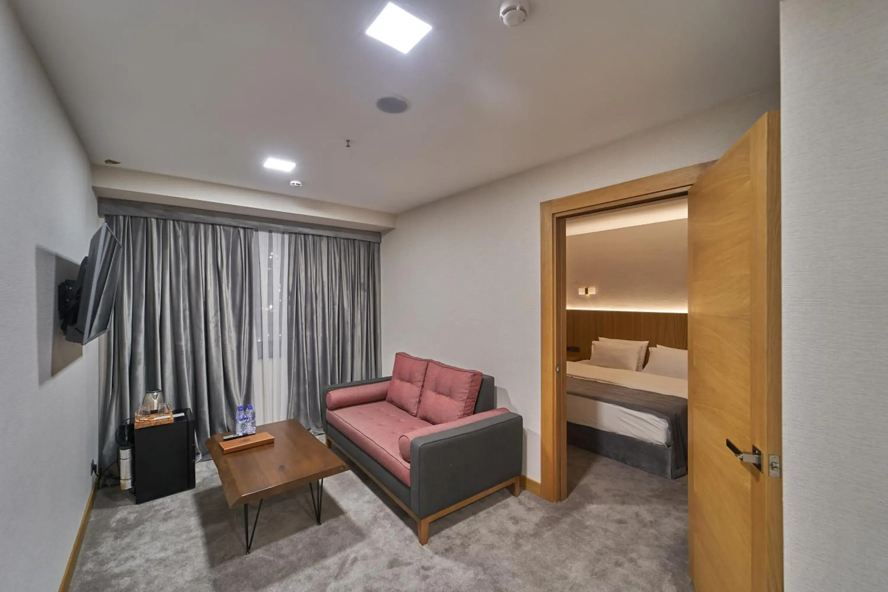 Junior Suite - single occupancy in Asli Makon Hotel Junior Suite - single occupancy in Asli Makon Hotel