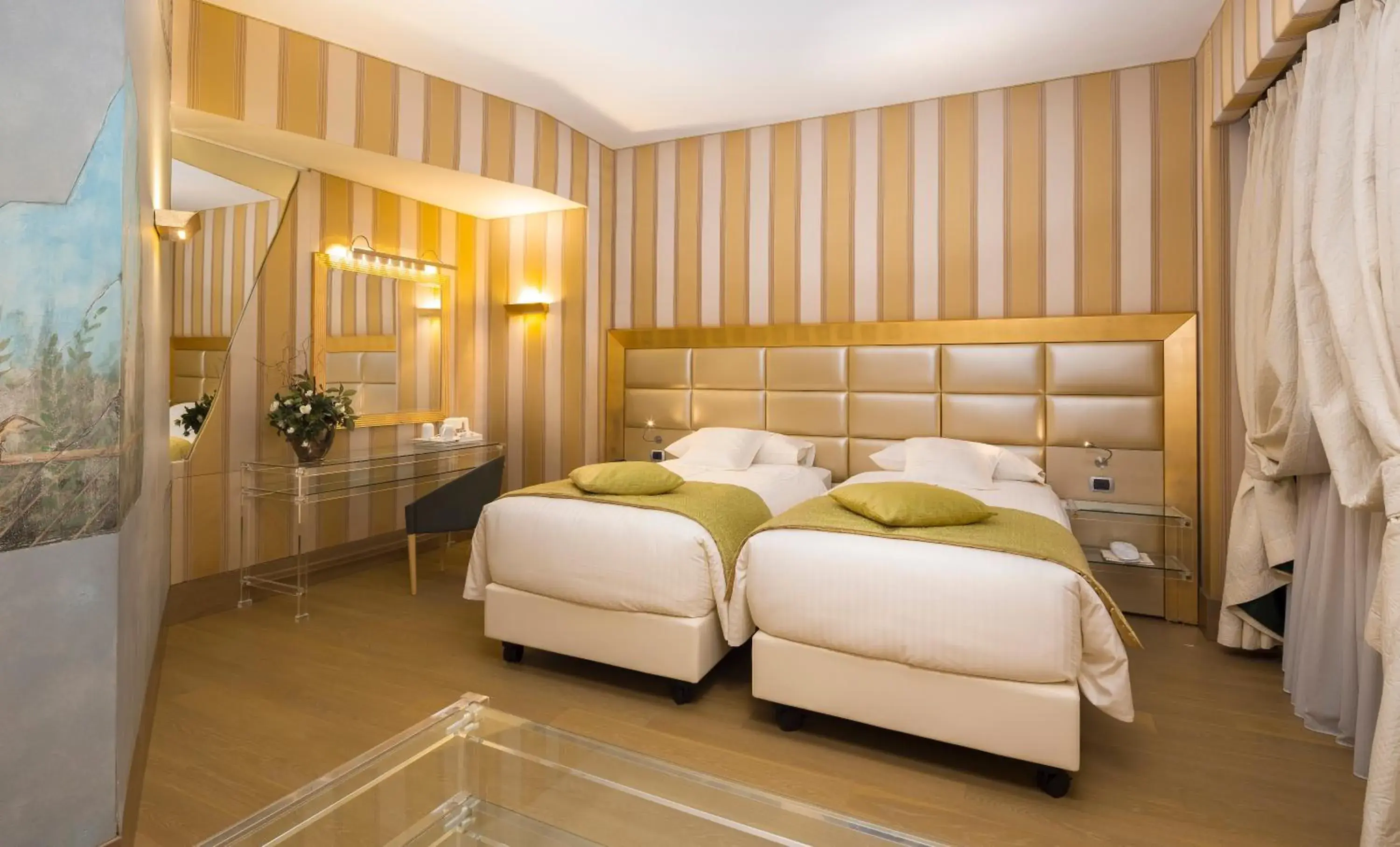 Comfy Twin Room in c-hotels Rubens Comfy Twin Room in c-hotels Rubens