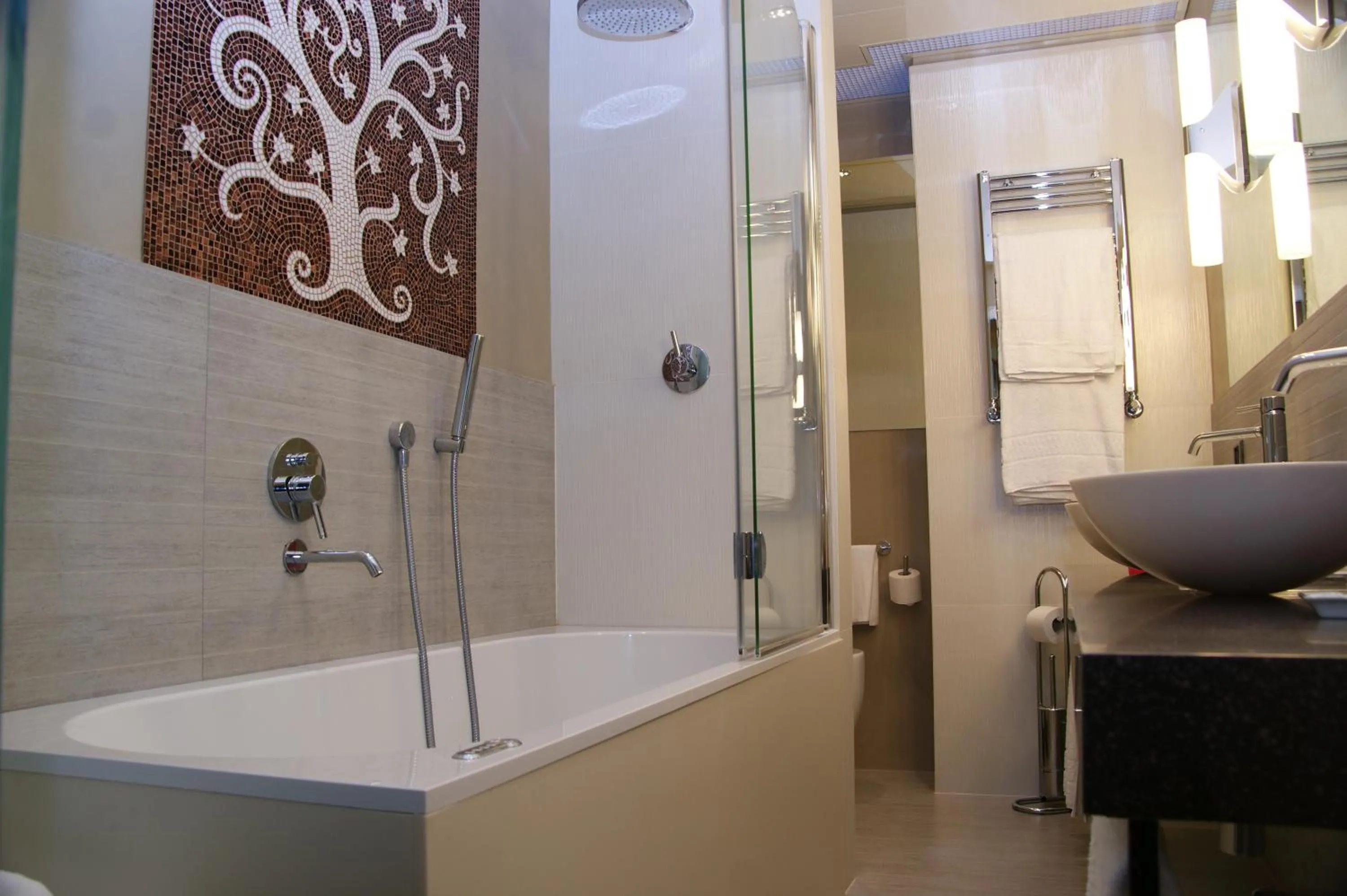 Bathroom in c-hotels Rubens