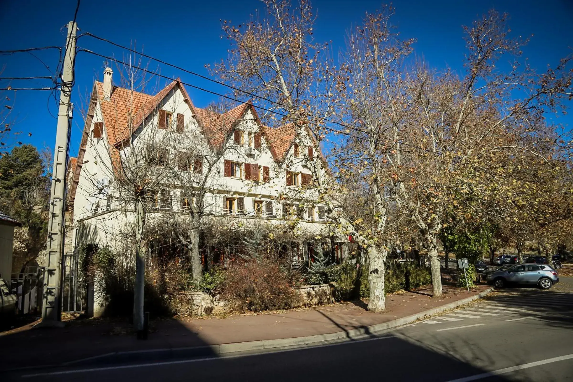 Property building in Hotel Perce Neige Property building in Hotel Perce Neige