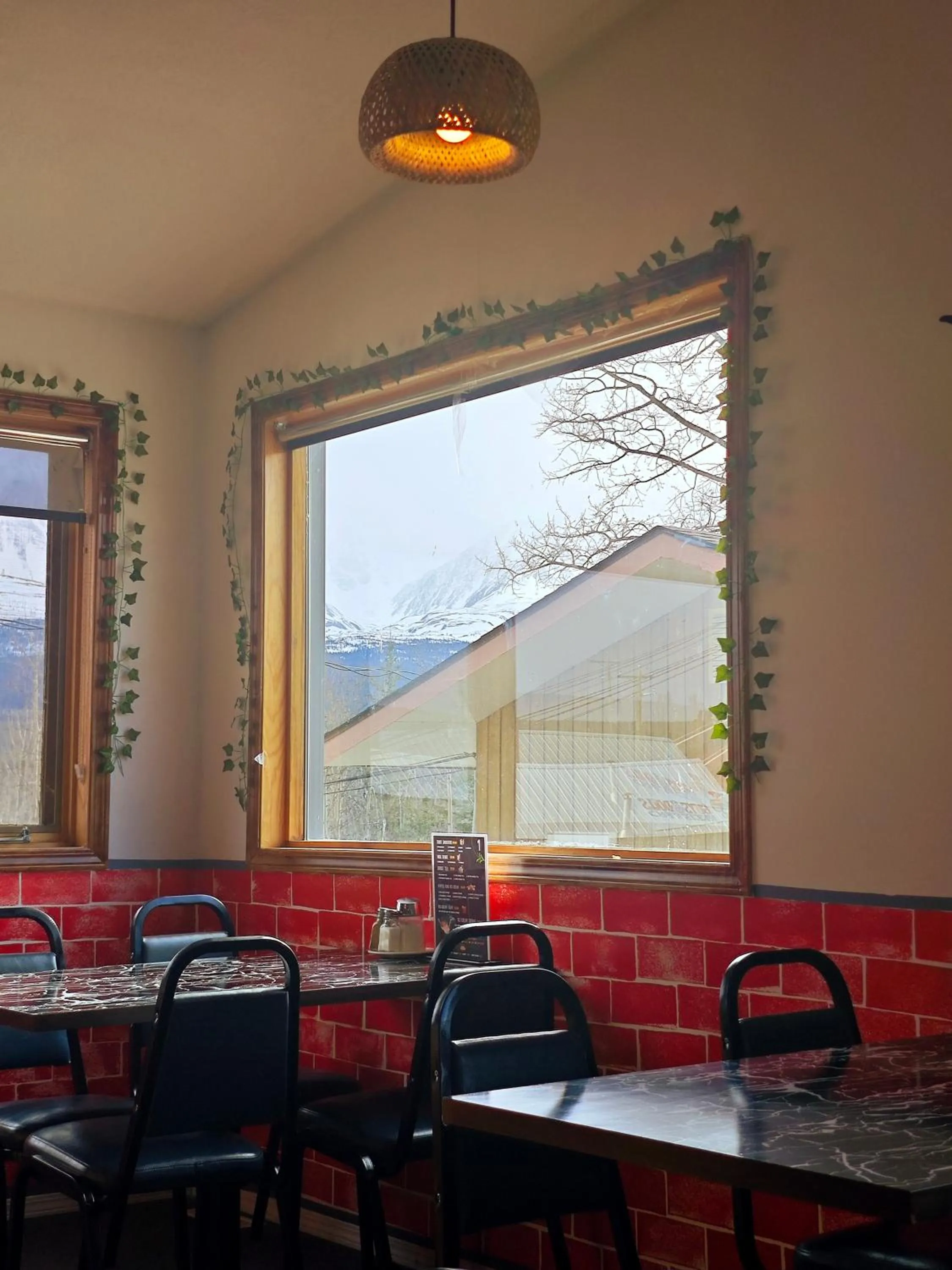 Cozy Corner Motel & Restaurant