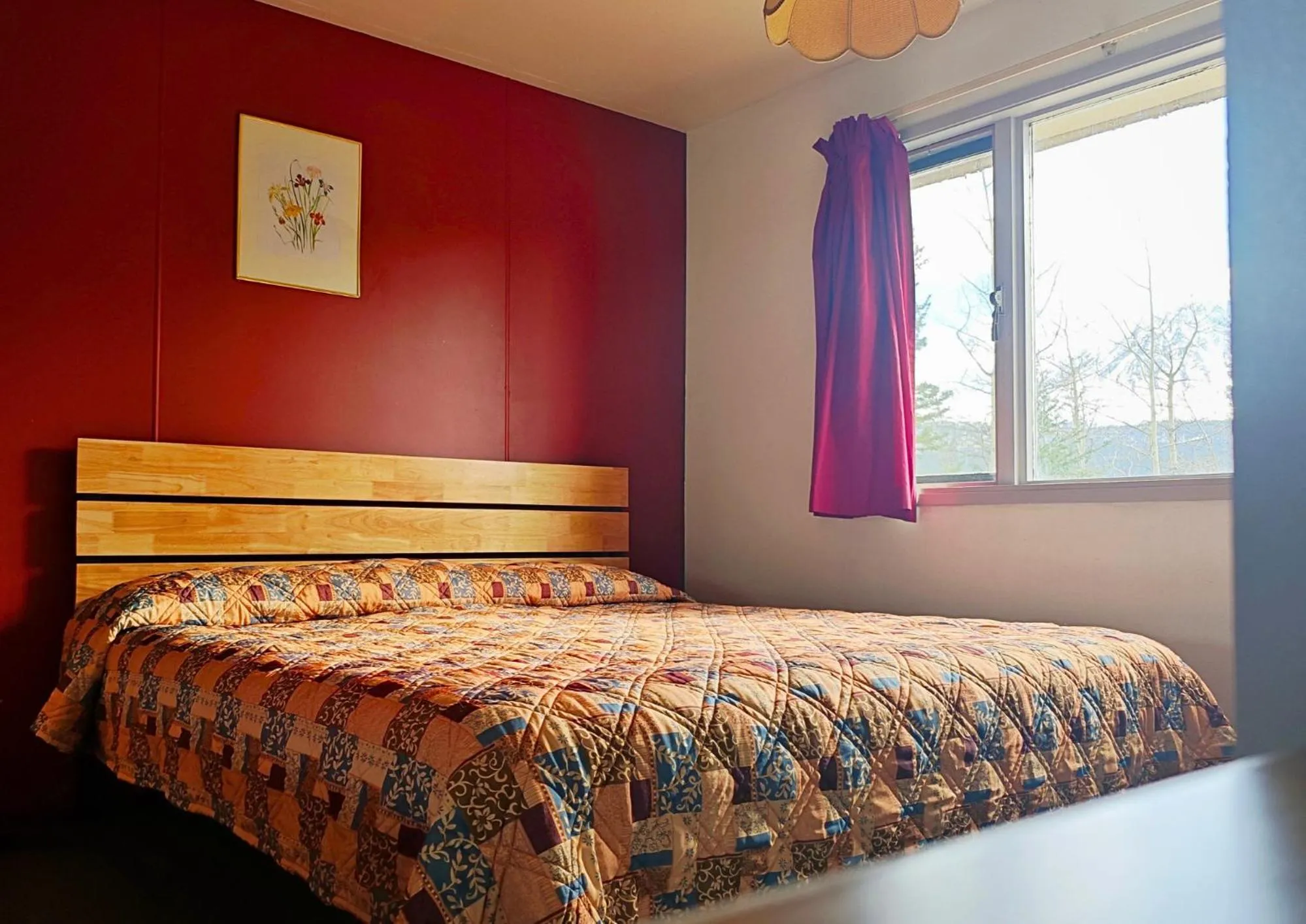 Bed in Cozy Corner Motel & Restaurant