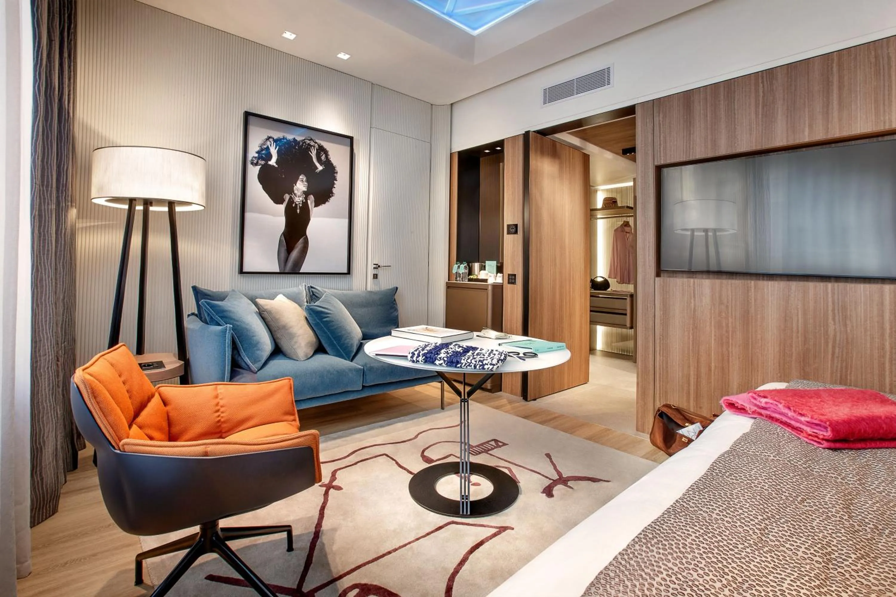 TV and multimedia in Hotel Cavour