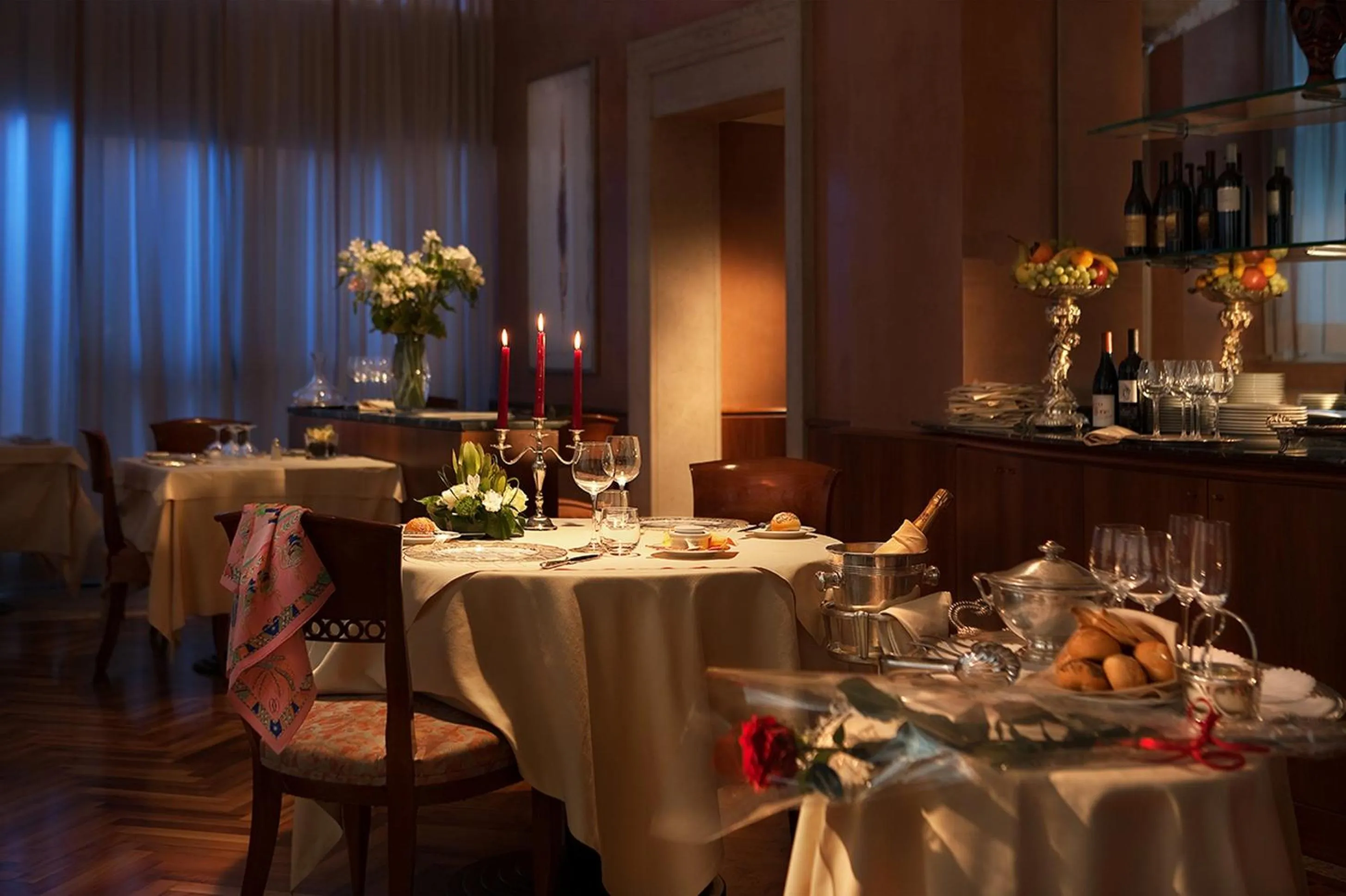 Restaurant/places to eat in Hotel Cavour