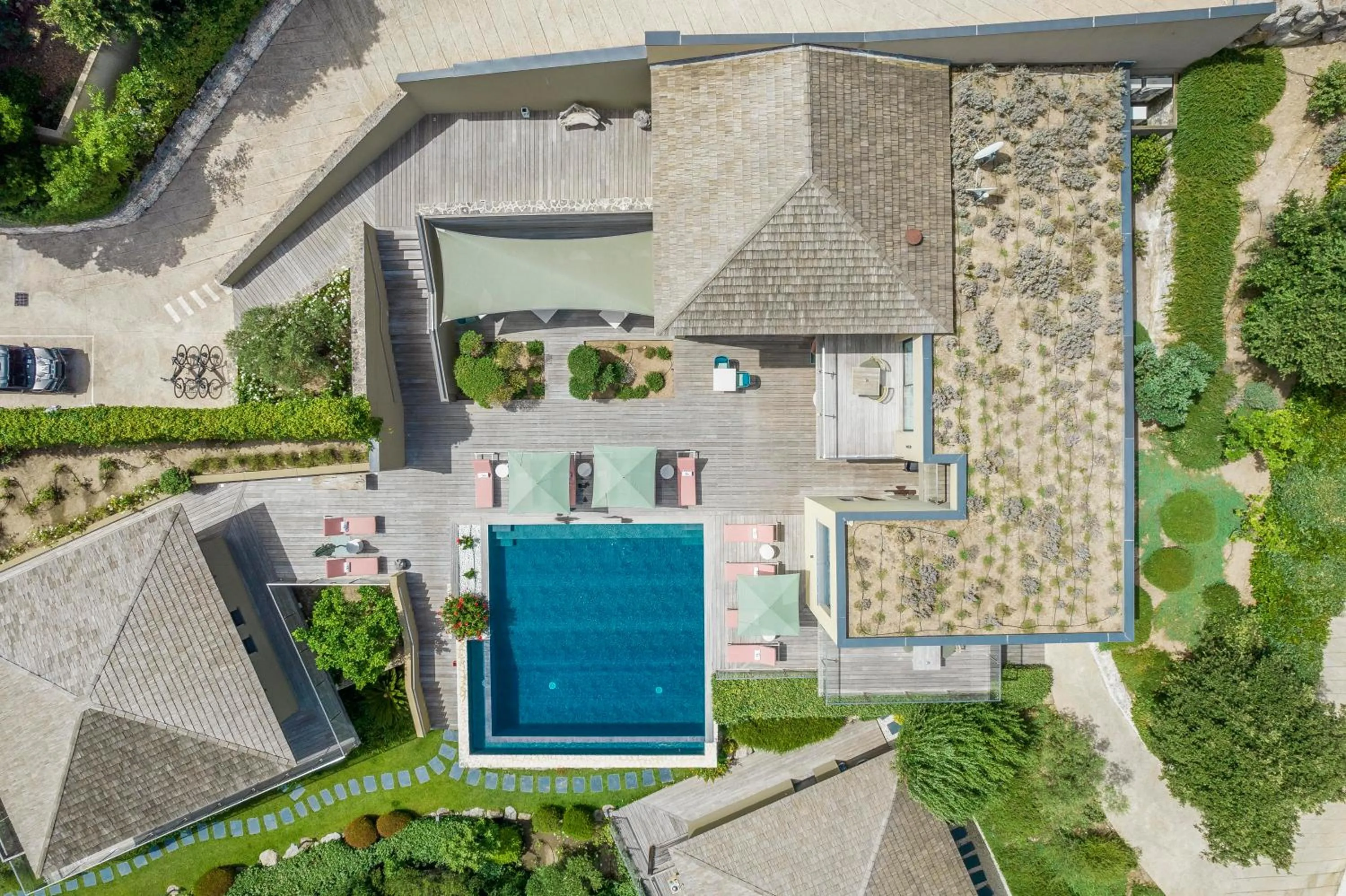 Bird's eye view in Hôtel Version Maquis Santa Manza