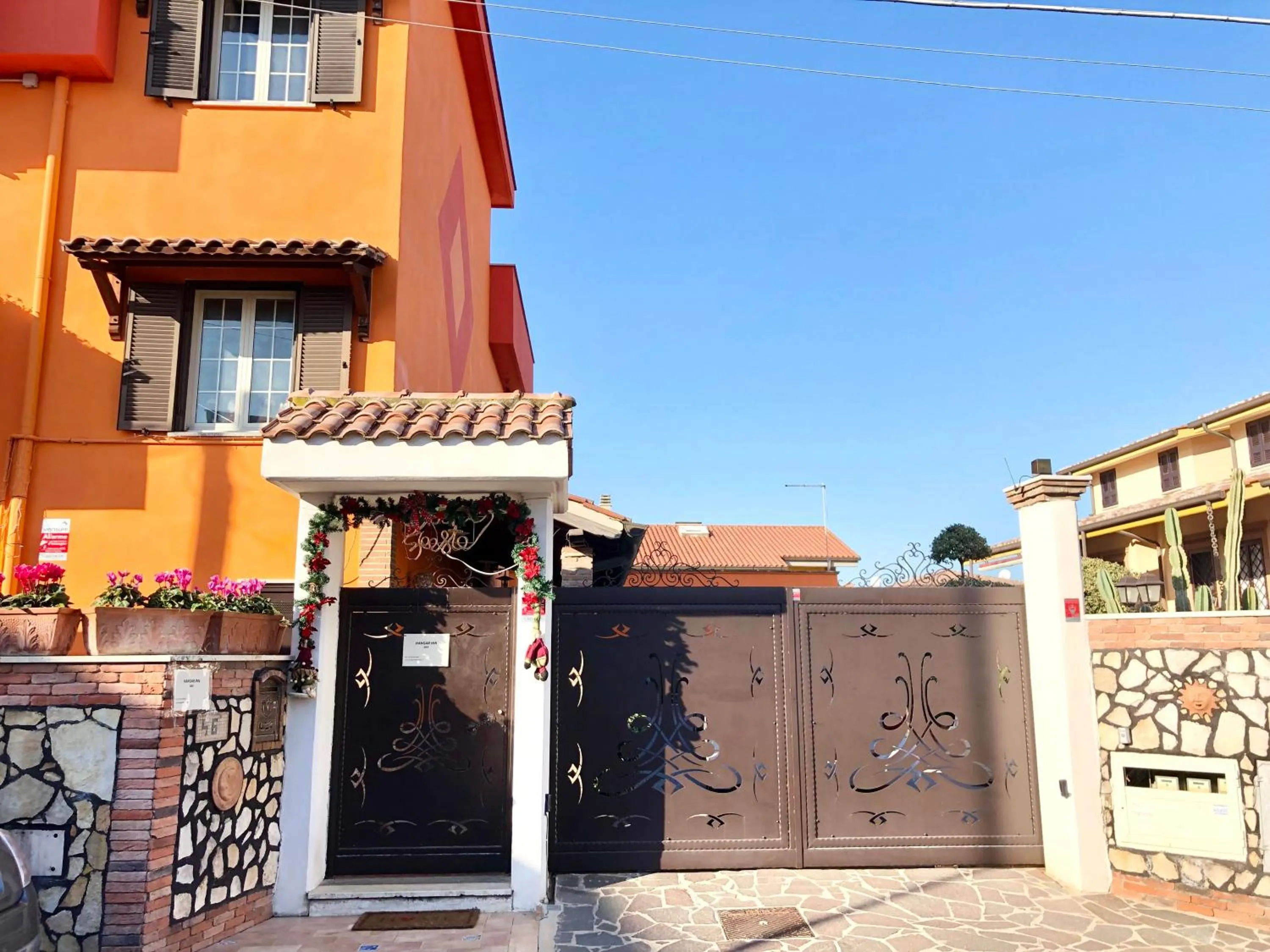 Property building in Hangar Inn