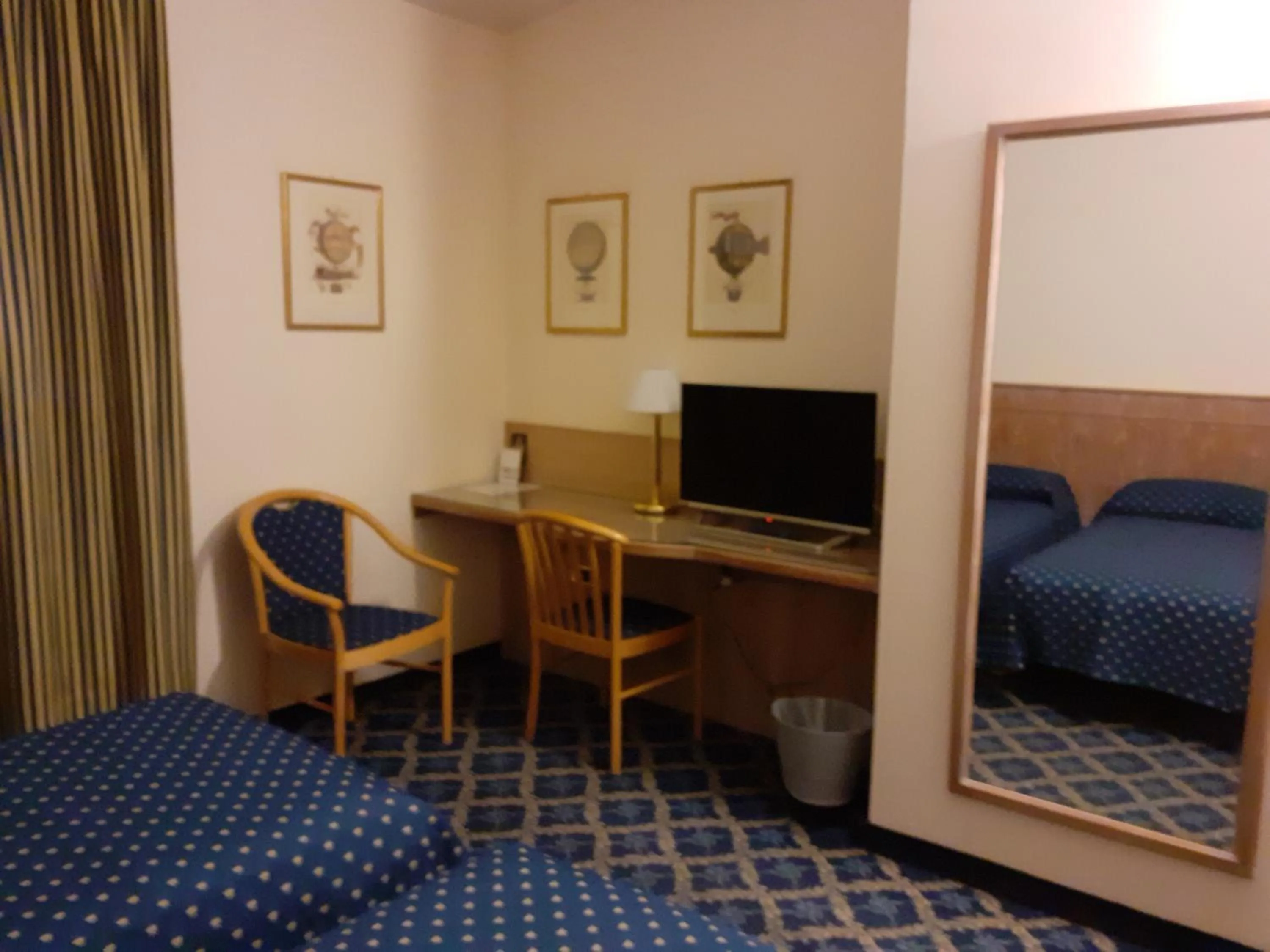 Photo of the whole room in Polo Hotel