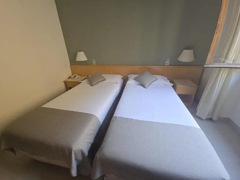 Bed in Mokinba Hotels Sant'Ambroeus Bed in Mokinba Hotels Sant'Ambroeus