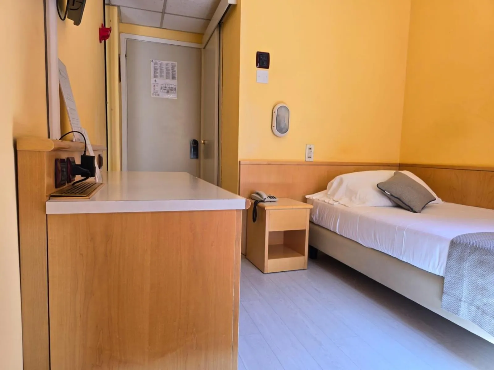 Bedroom, Bed in Mokinba Hotels Sant'Ambroeus