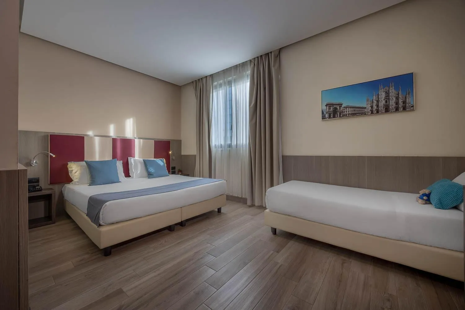 Bed in iH Hotels Milano St. John