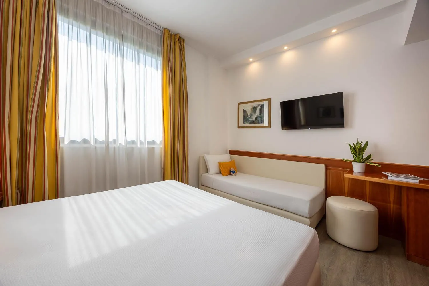 Bed in iH Hotels Milano St. John