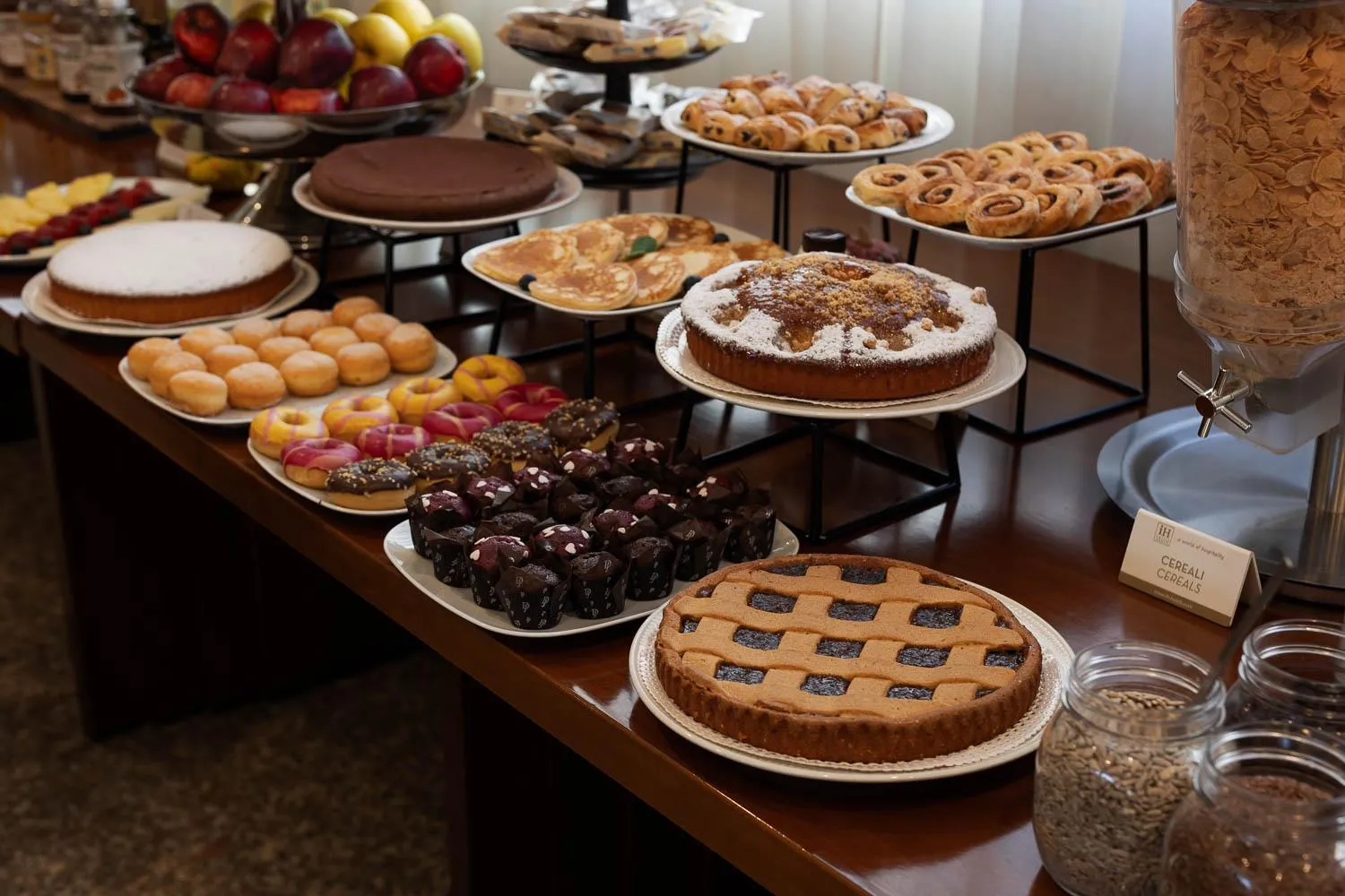 Breakfast in iH Hotels Milano St. John