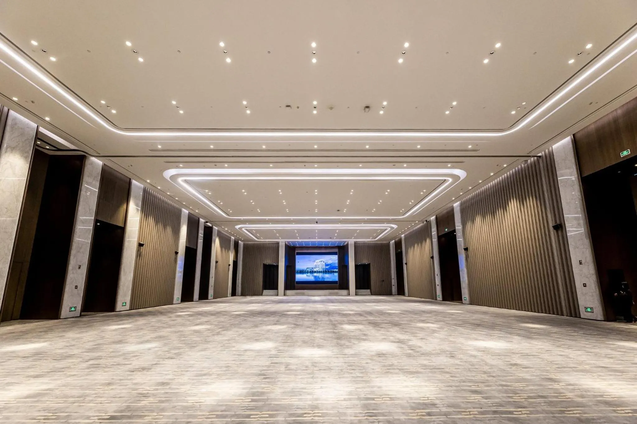 Meeting/conference room in Vignette Collection The Xanadu Guangzhou, an IHG Hotel