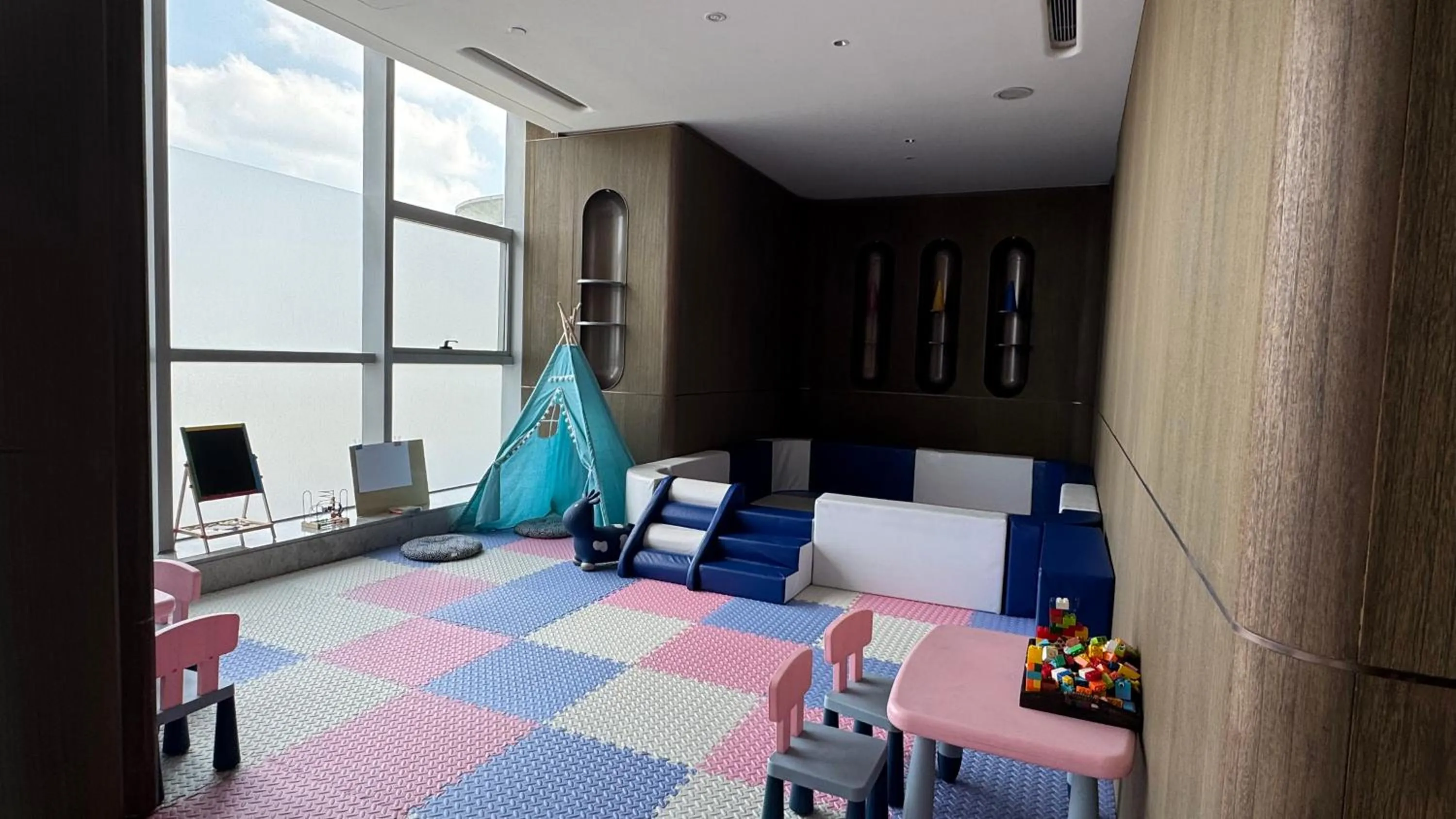 Children play ground, Bed in Vignette Collection The Xanadu Guangzhou, an IHG Hotel