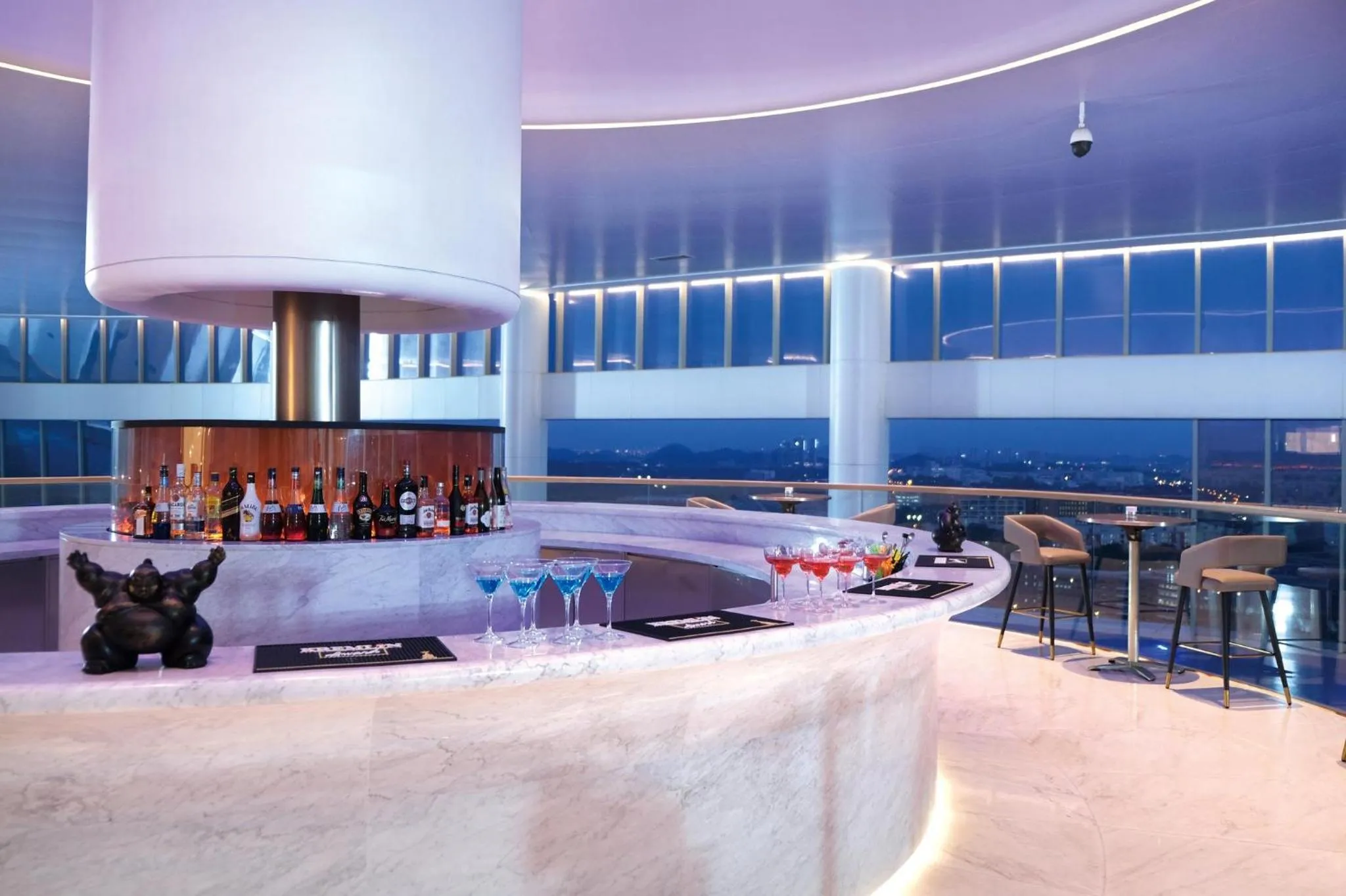 Lounge or bar in Vignette Collection The Xanadu Guangzhou, an IHG Hotel