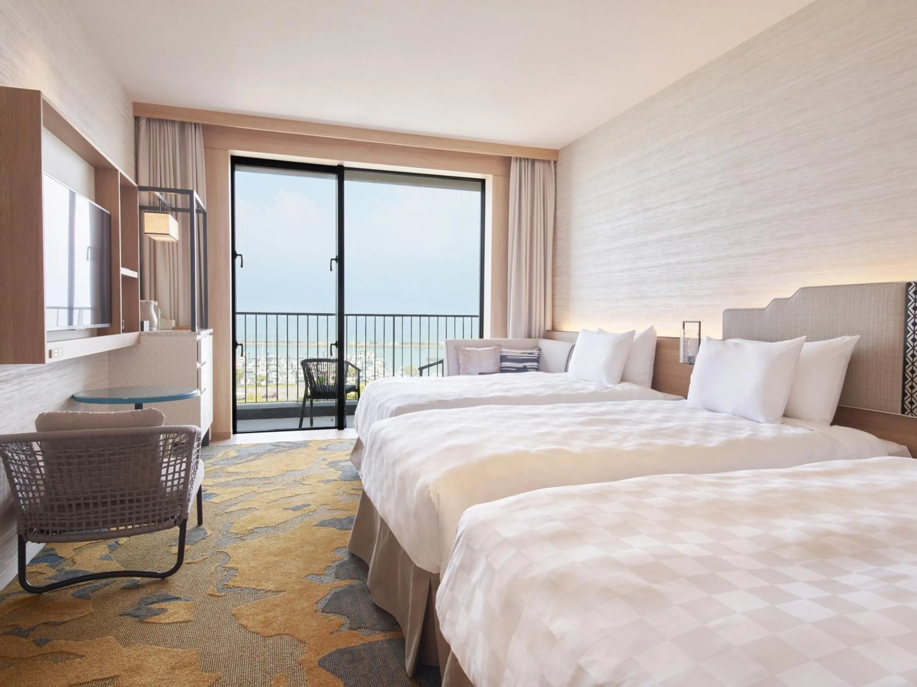 TV and multimedia, Bed in Okinawa Prince Hotel Ocean View Ginowan