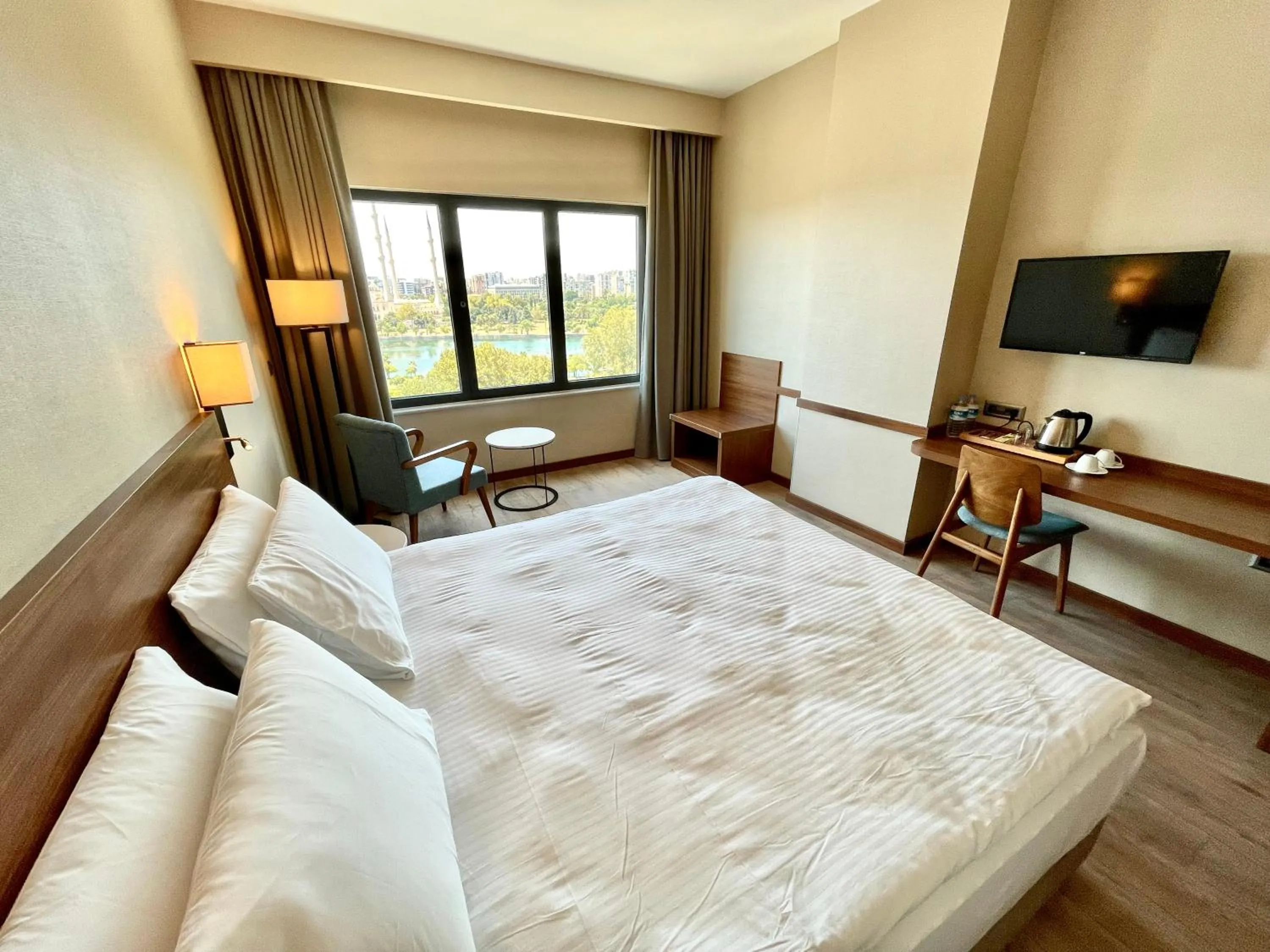 Bed in Türkmen Riverside Hotel Adana