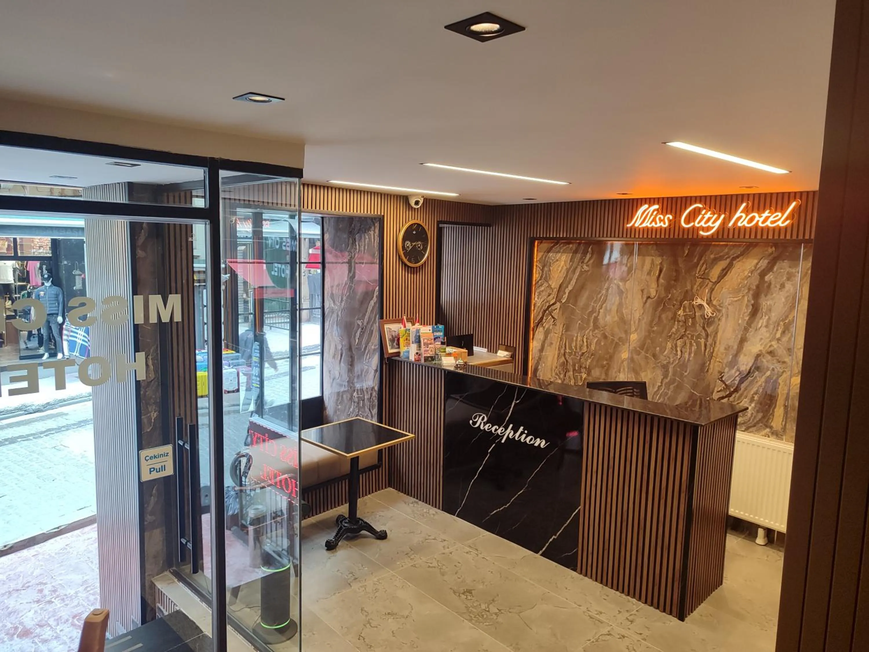 Lobby or reception in Miss City Hotel Taksim