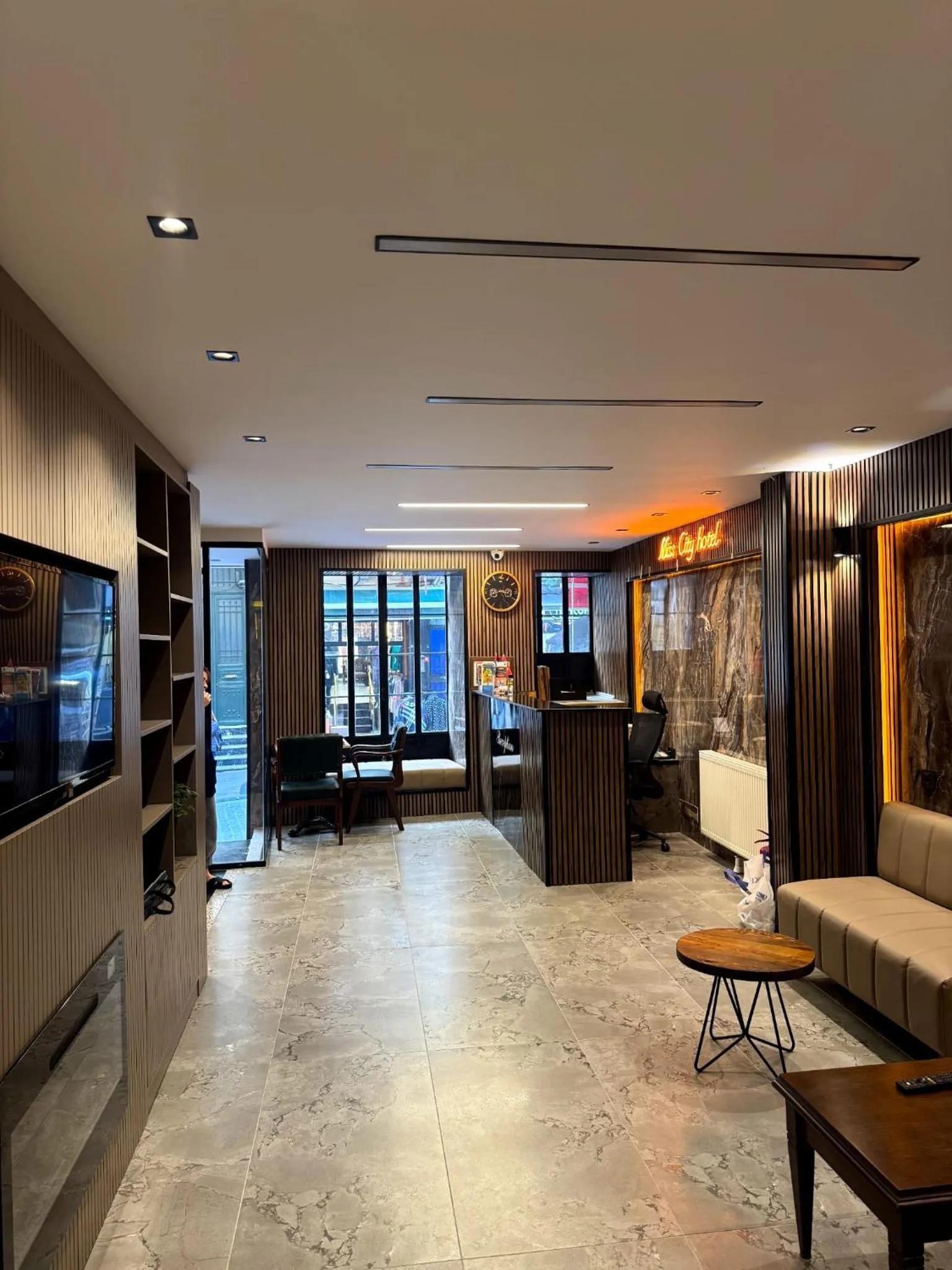 Seating area in Miss City Hotel Taksim