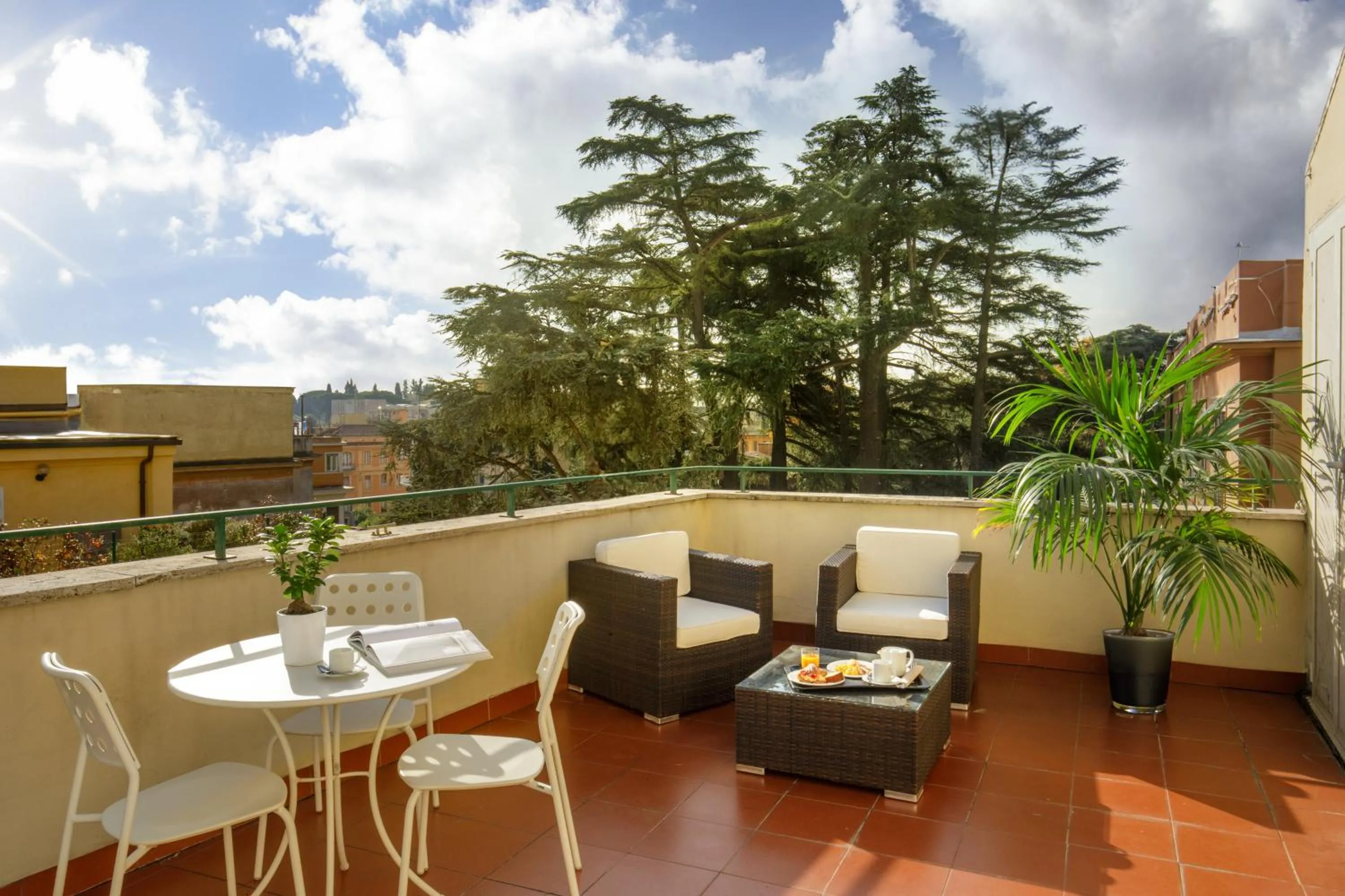 Day in Hotel Santa Costanza by OMNIA hotels