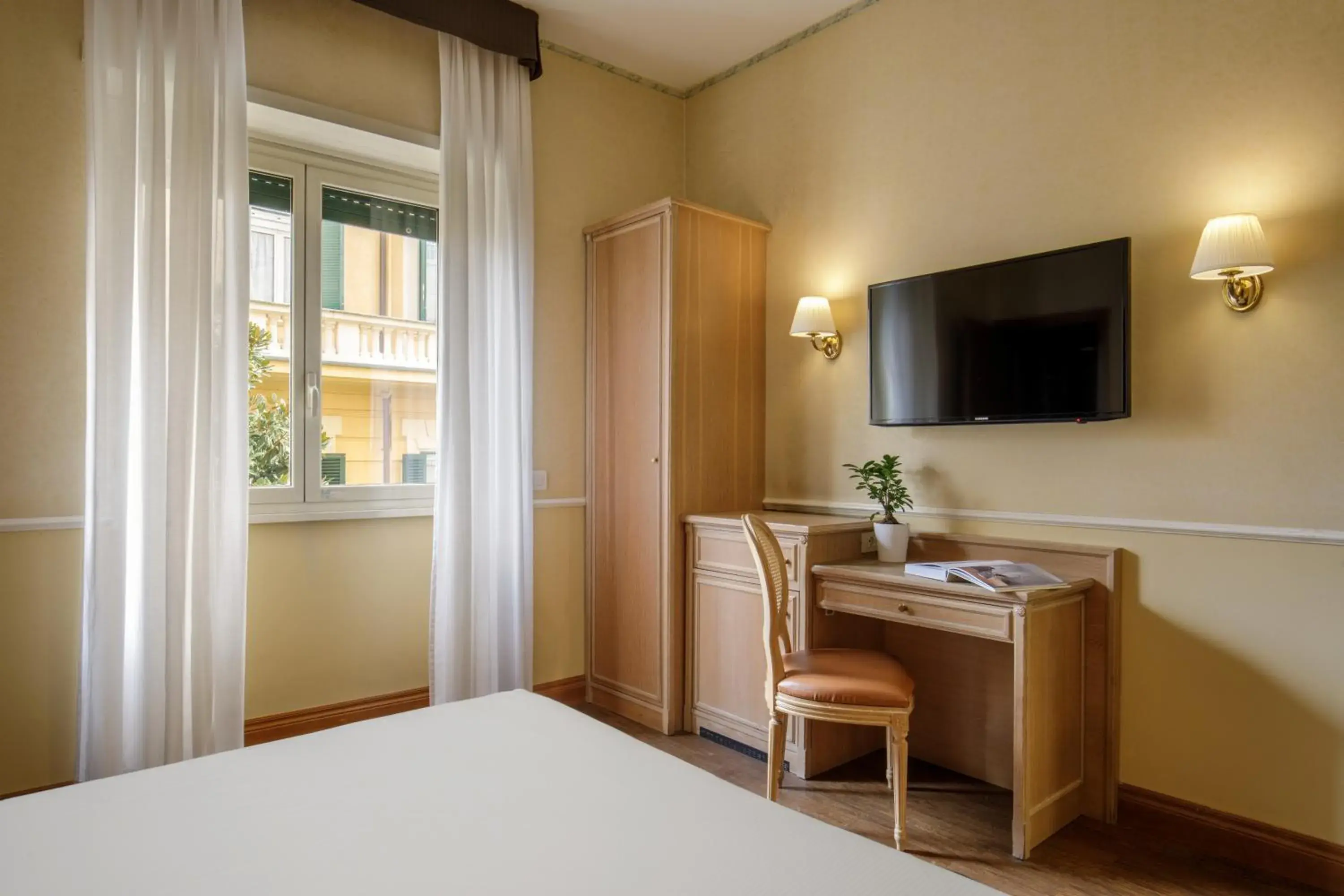 Bed in Hotel Santa Costanza by OMNIA hotels Bed in Hotel Santa Costanza by OMNIA hotels