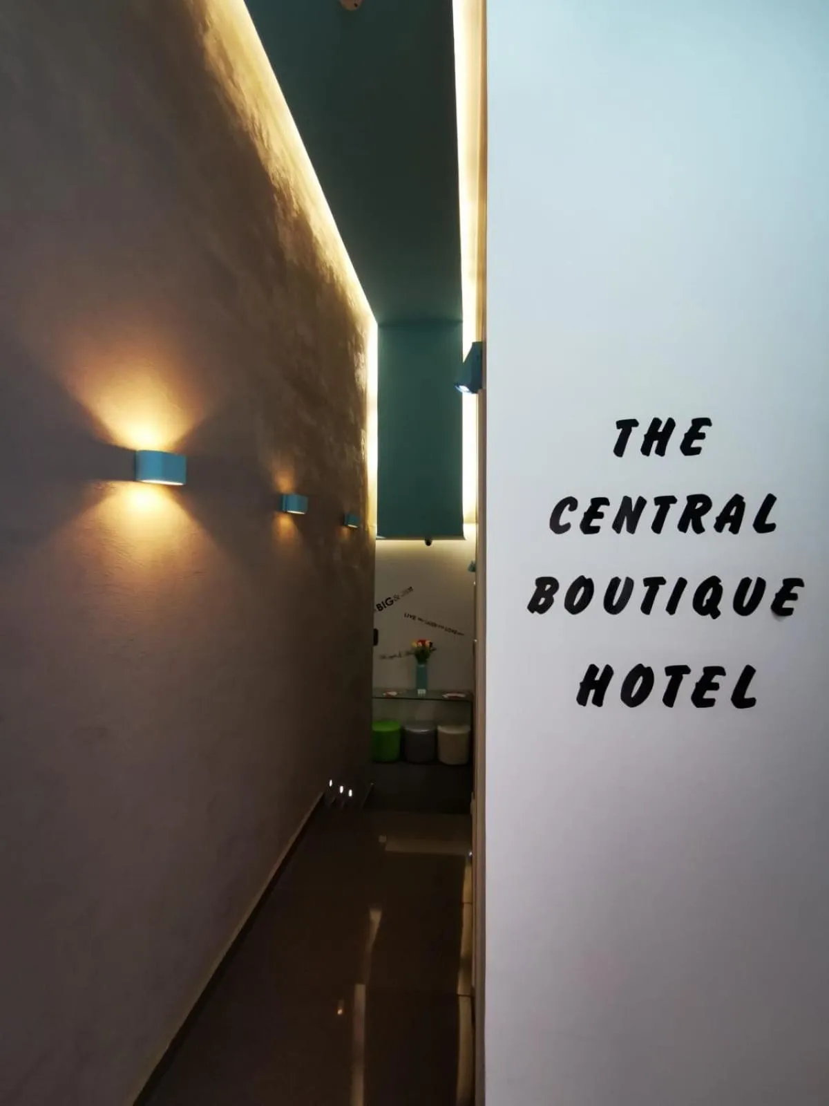Central Boutique Hotel