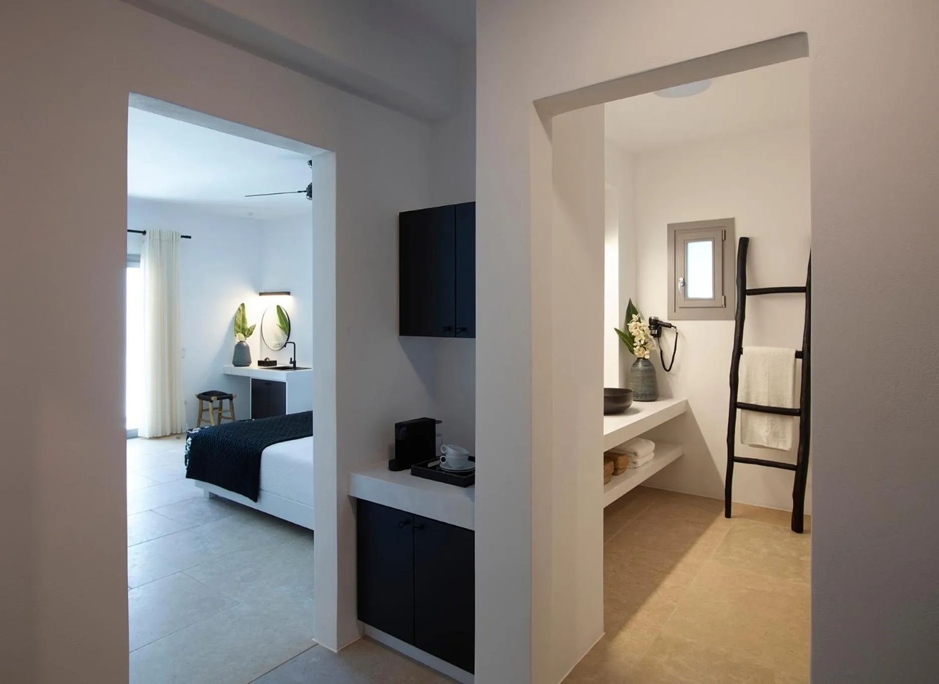 Bed in Absolute Paradise Santorini