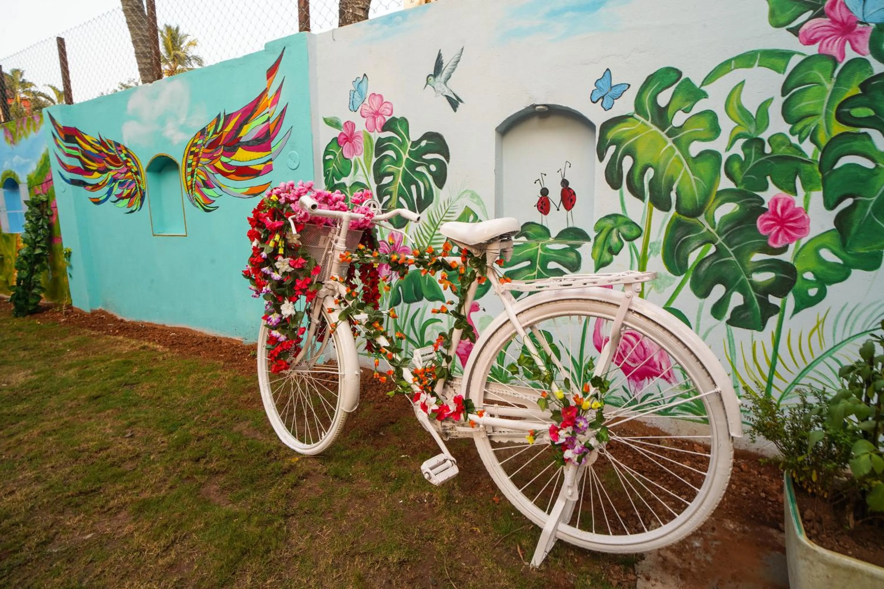 Garden in TreeHouse MARS Beach Cottages
